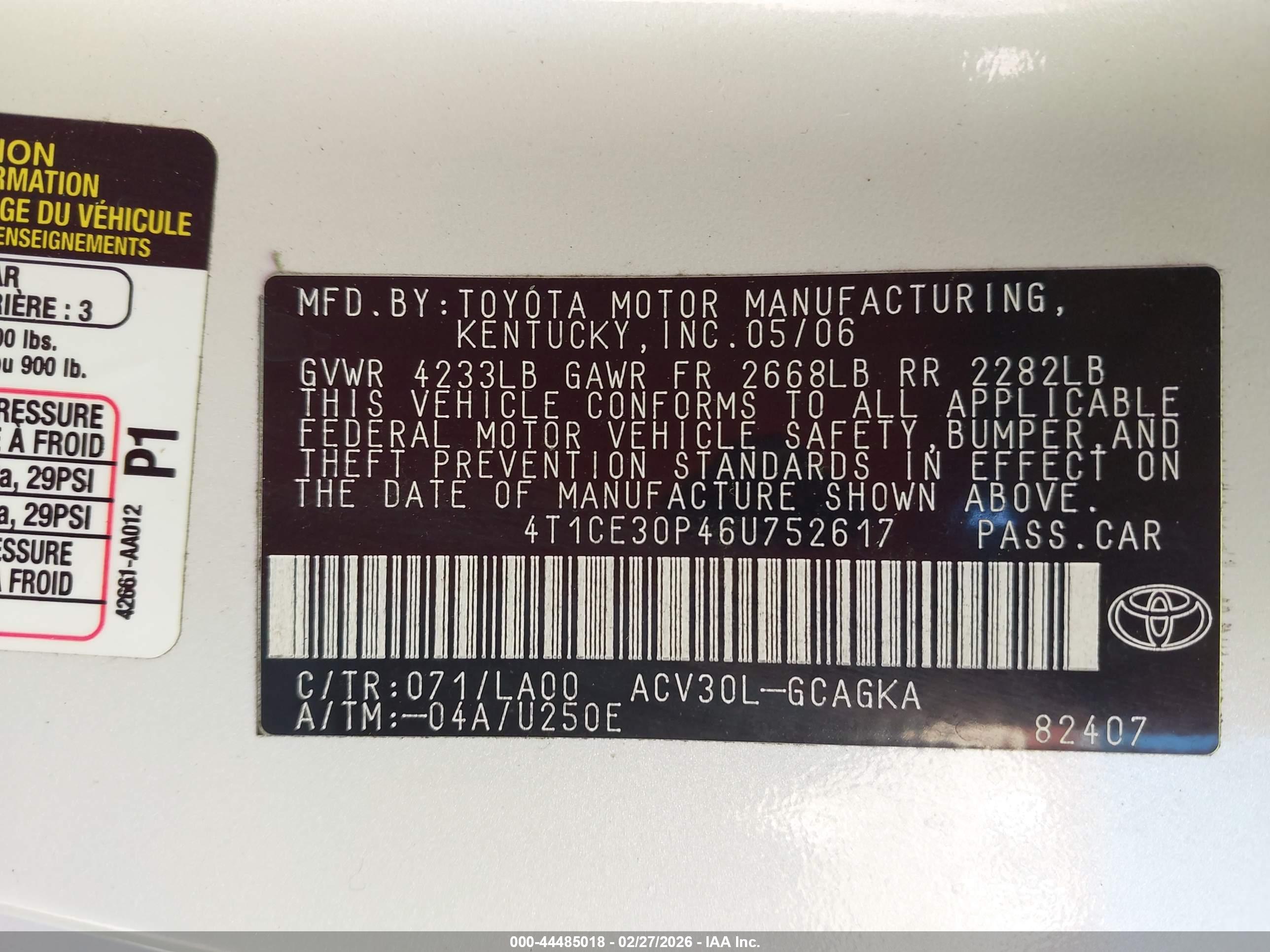 TOYOTA CAMRY image 9