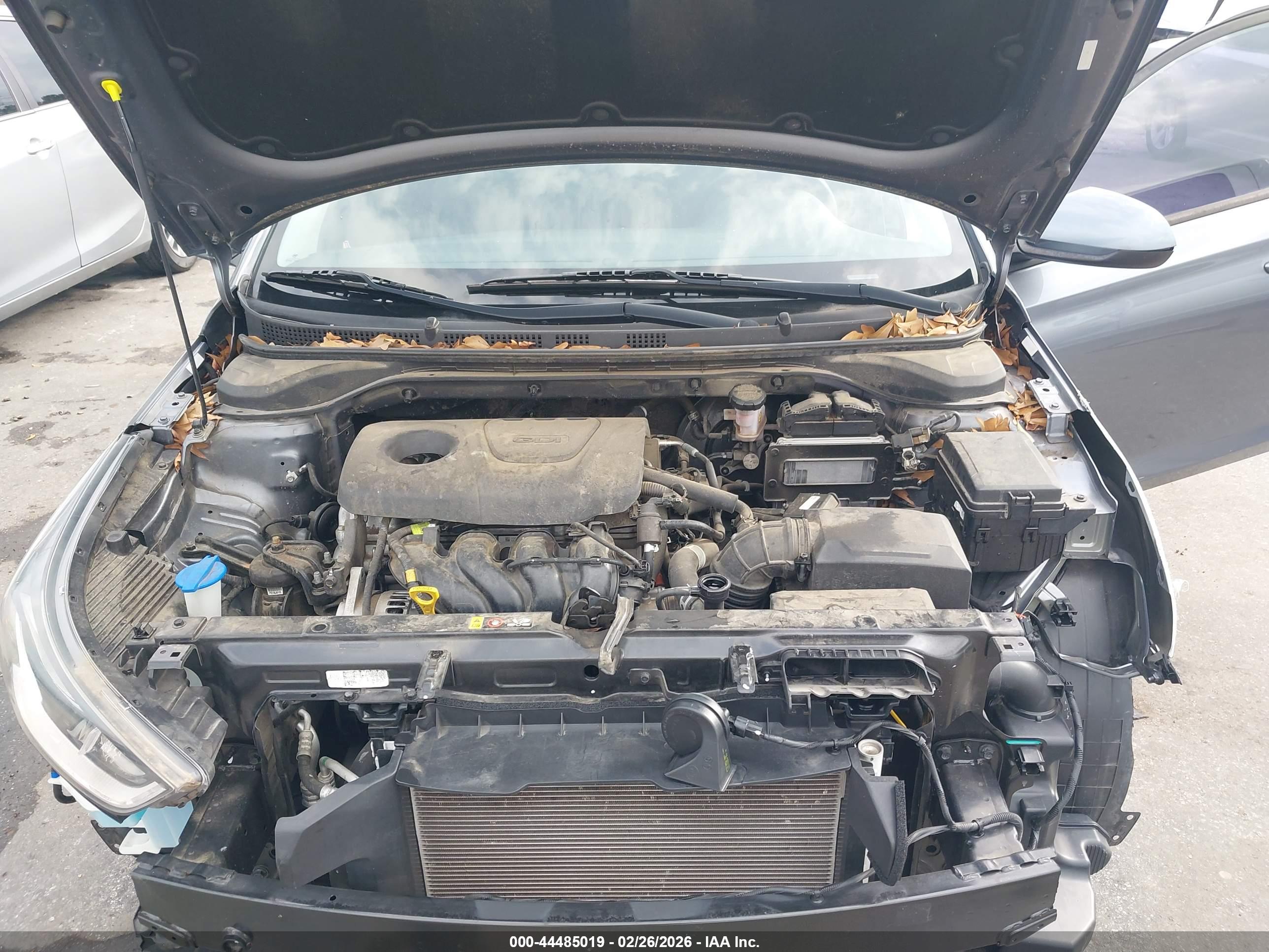 HYUNDAI ACCENT image 10