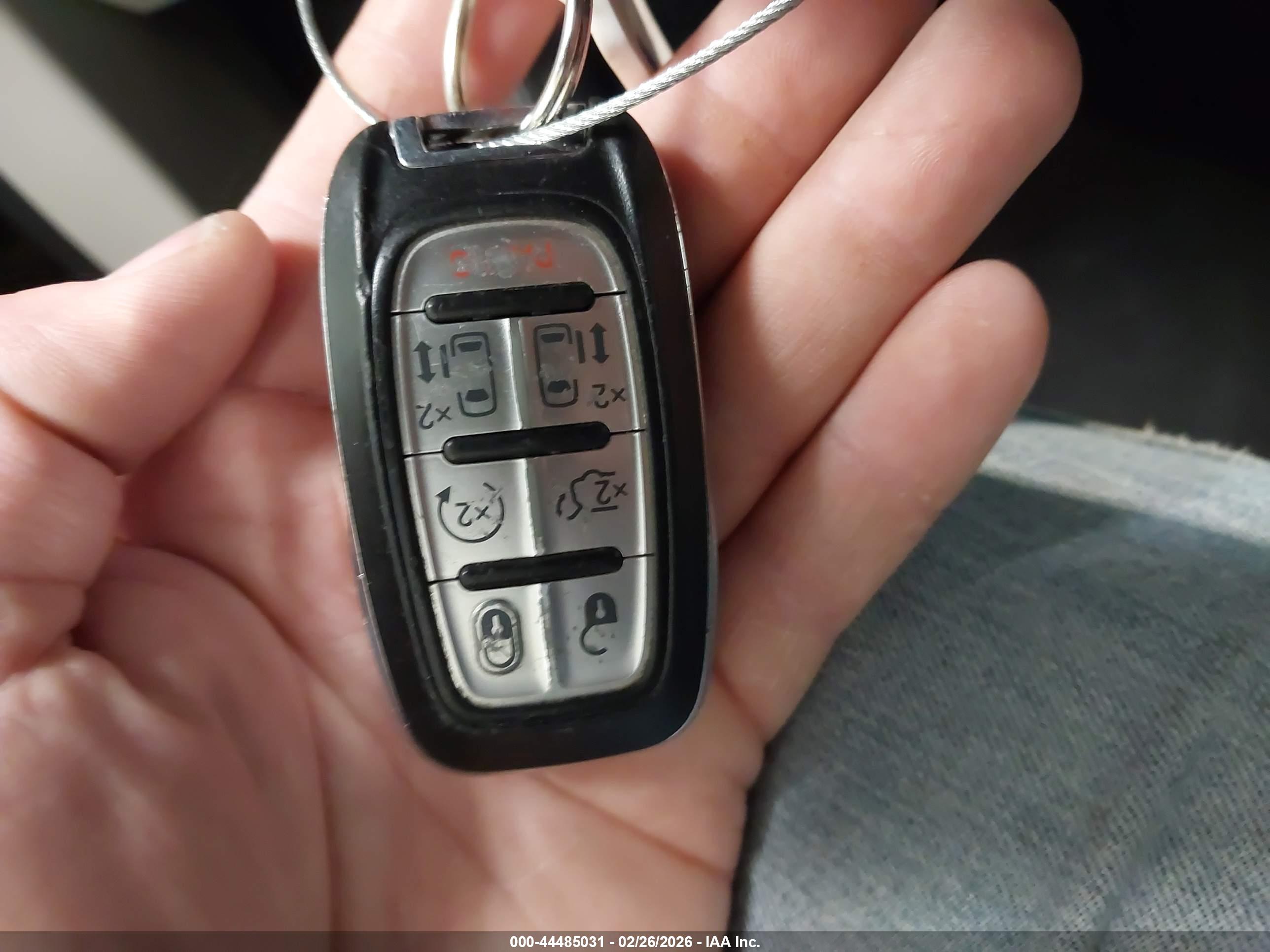 CHRYSLER PACIFICA image 11