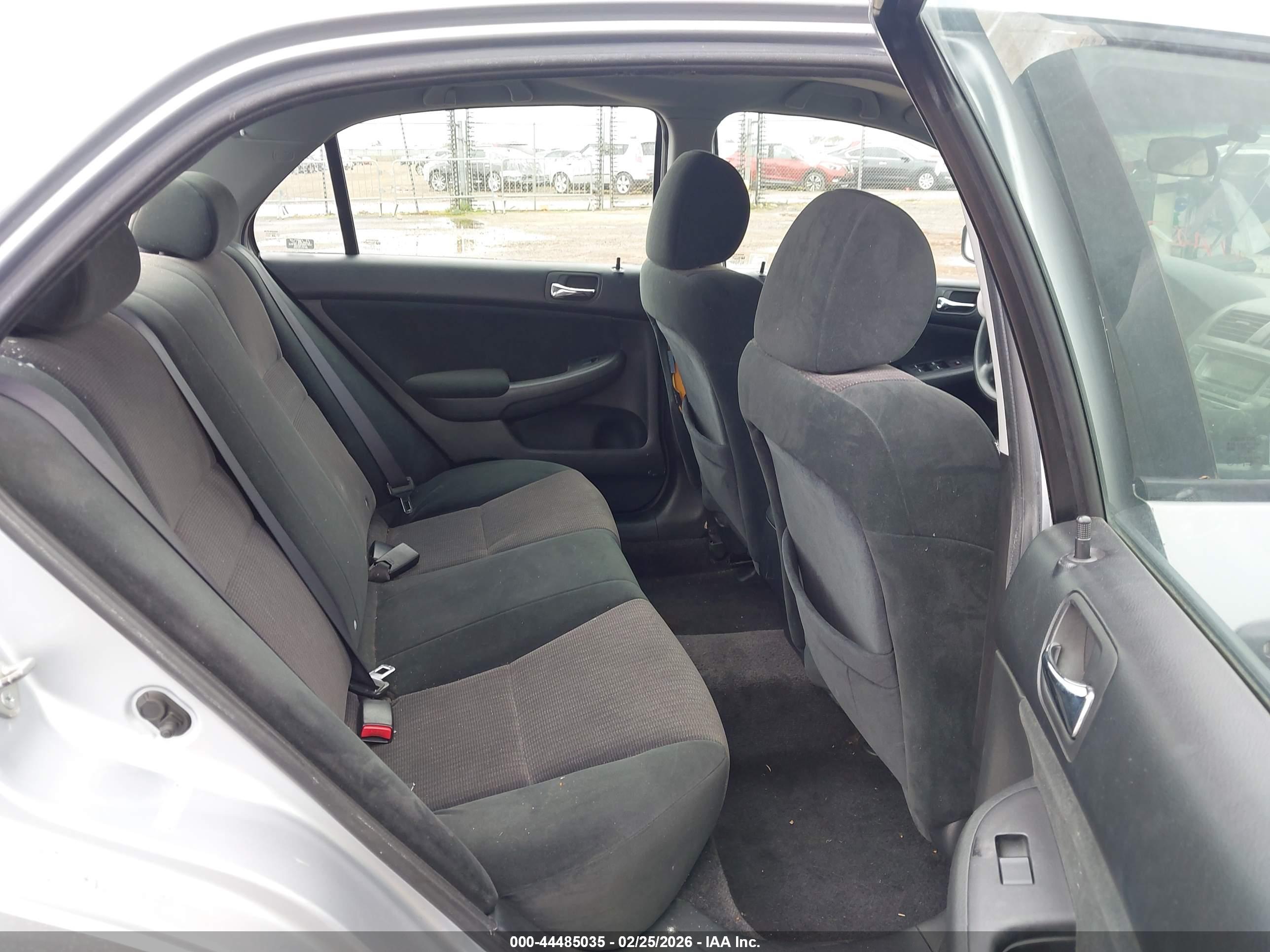 HONDA ACCORD image 8
