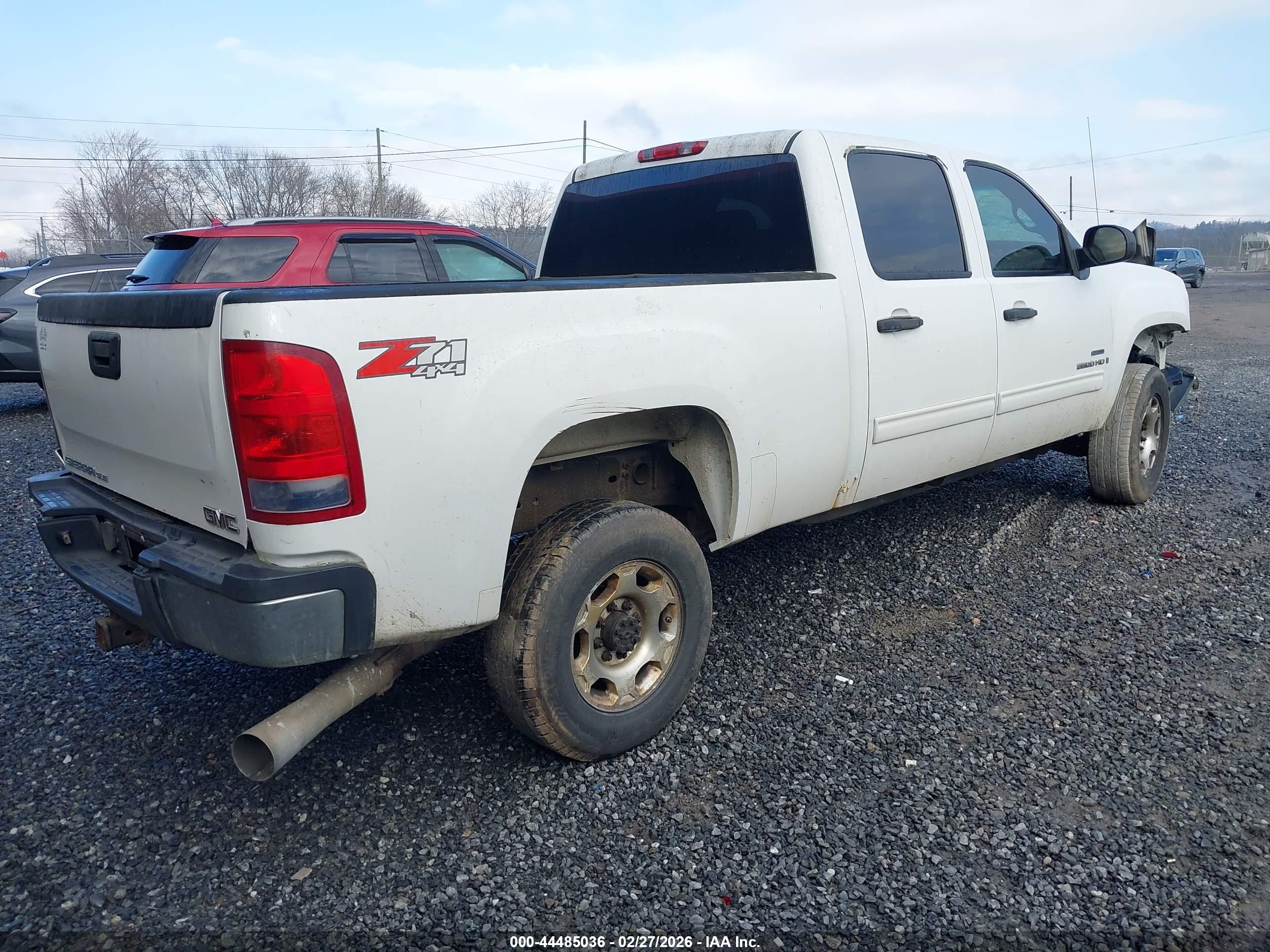 GMC SIERRA image 4
