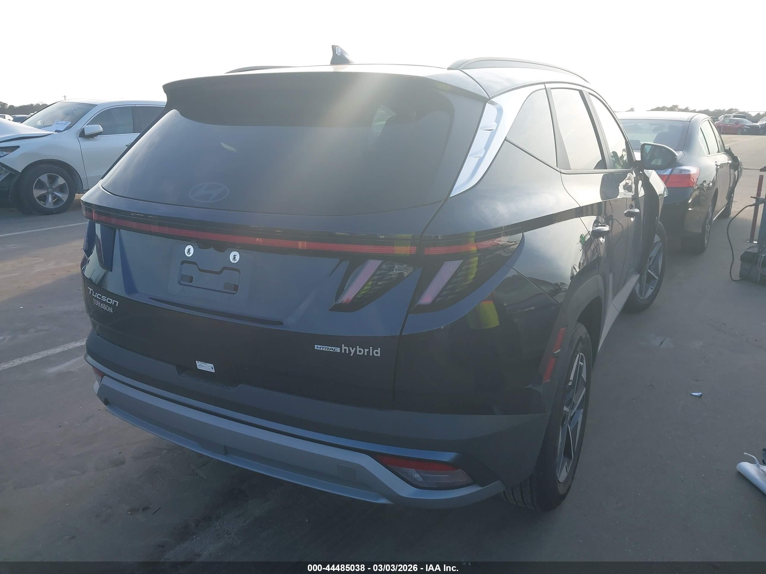 HYUNDAI TUCSON image 4