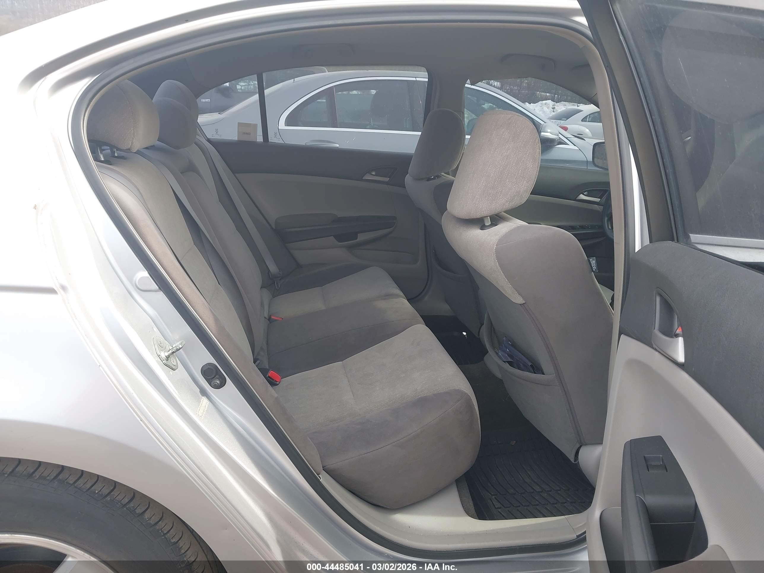 HONDA ACCORD image 8
