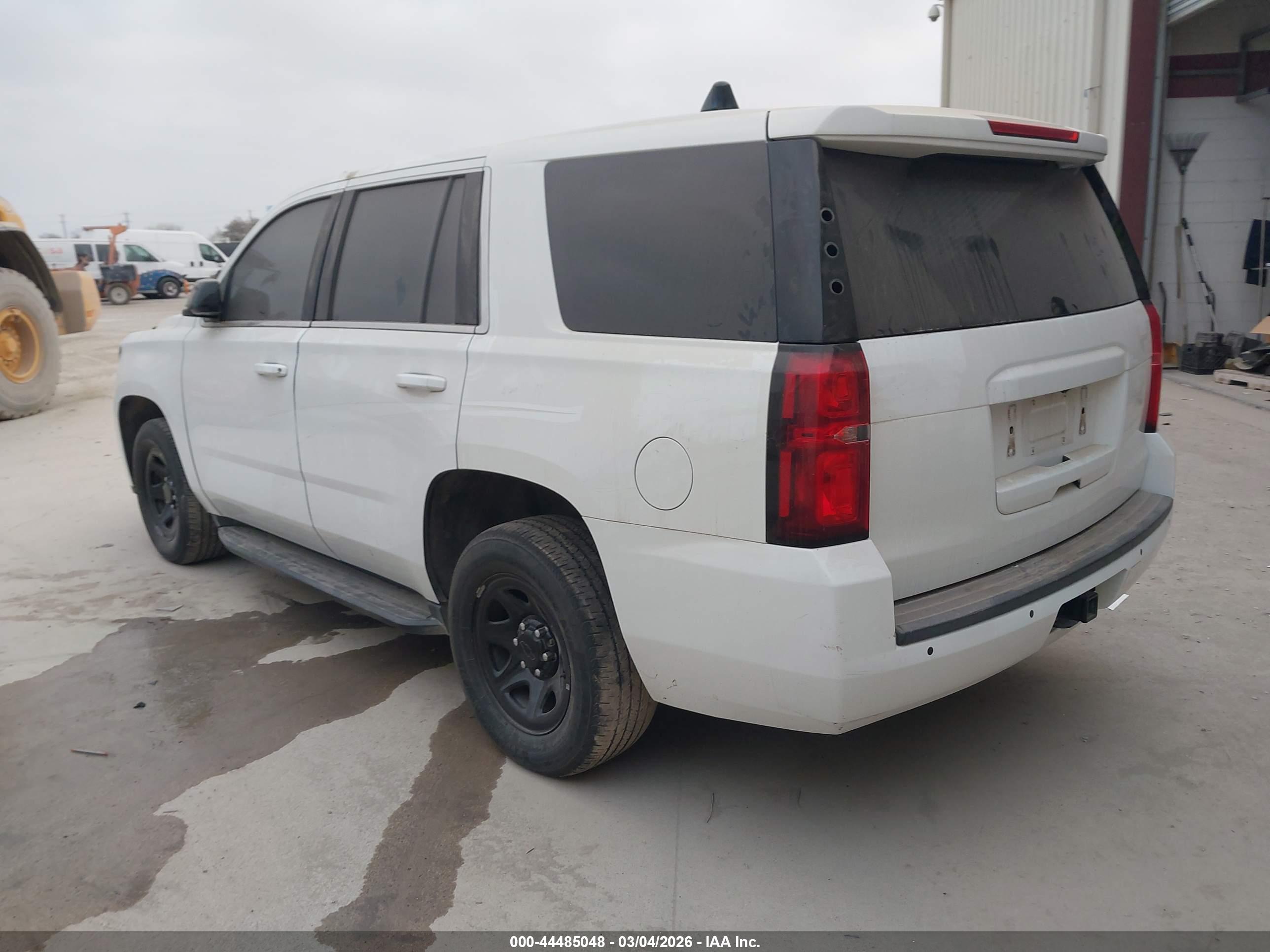 CHEVROLET TAHOE image 3