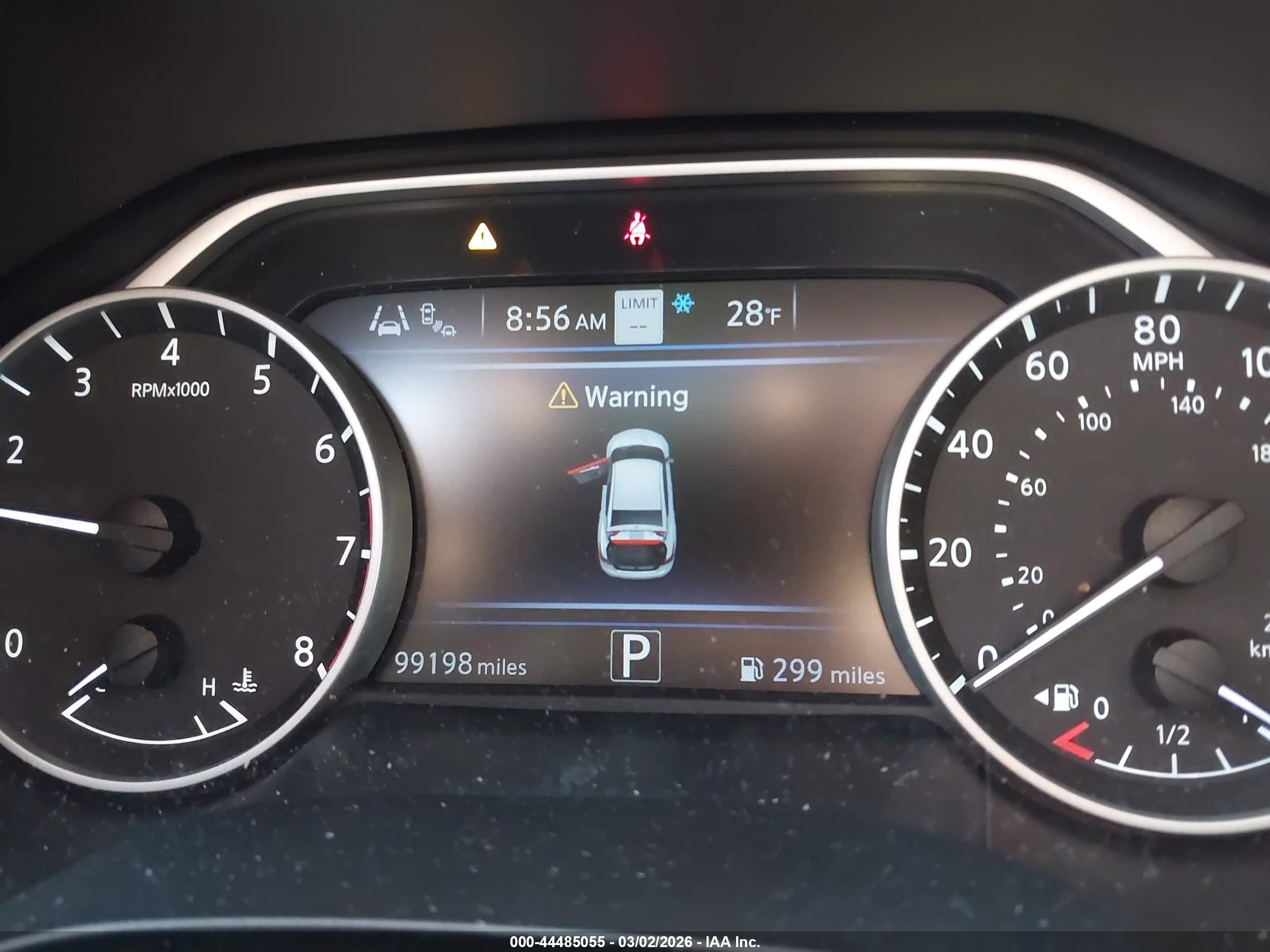 NISSAN MAXIMA image 7