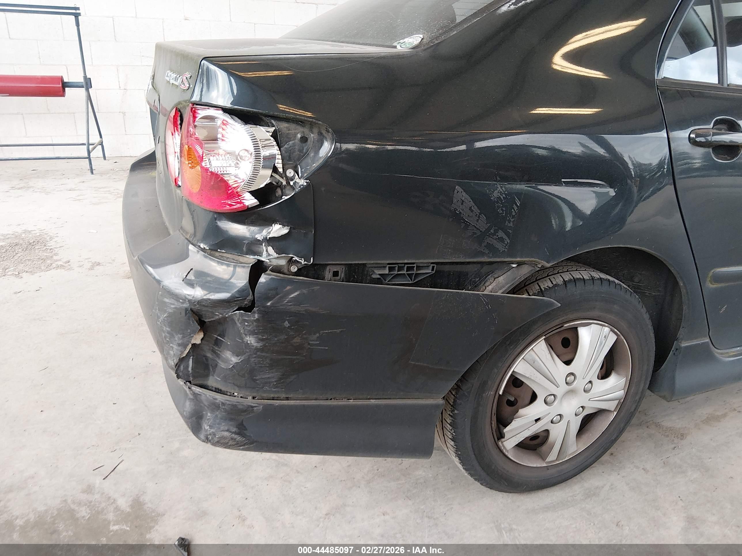 TOYOTA COROLLA image 6