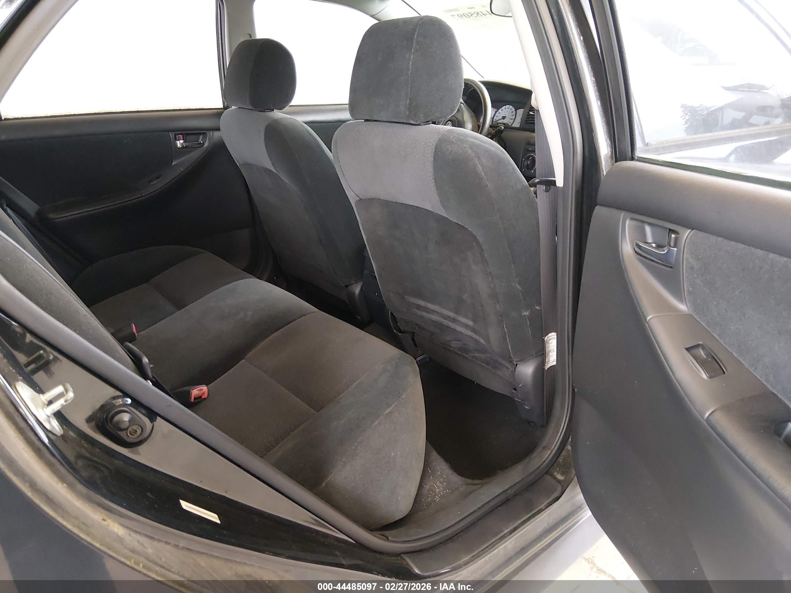 TOYOTA COROLLA image 8
