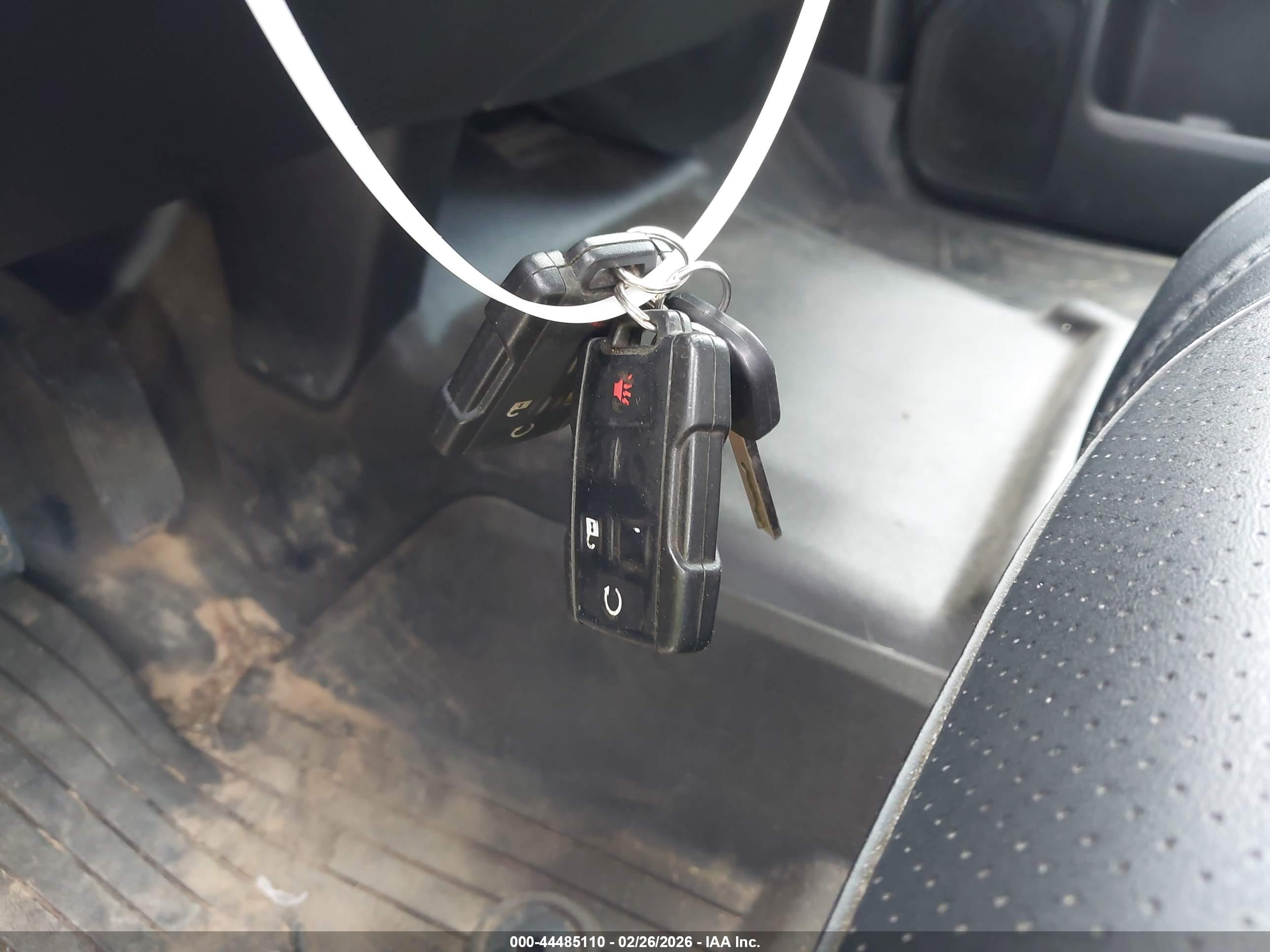 CHEVROLET SILVERADO image 11