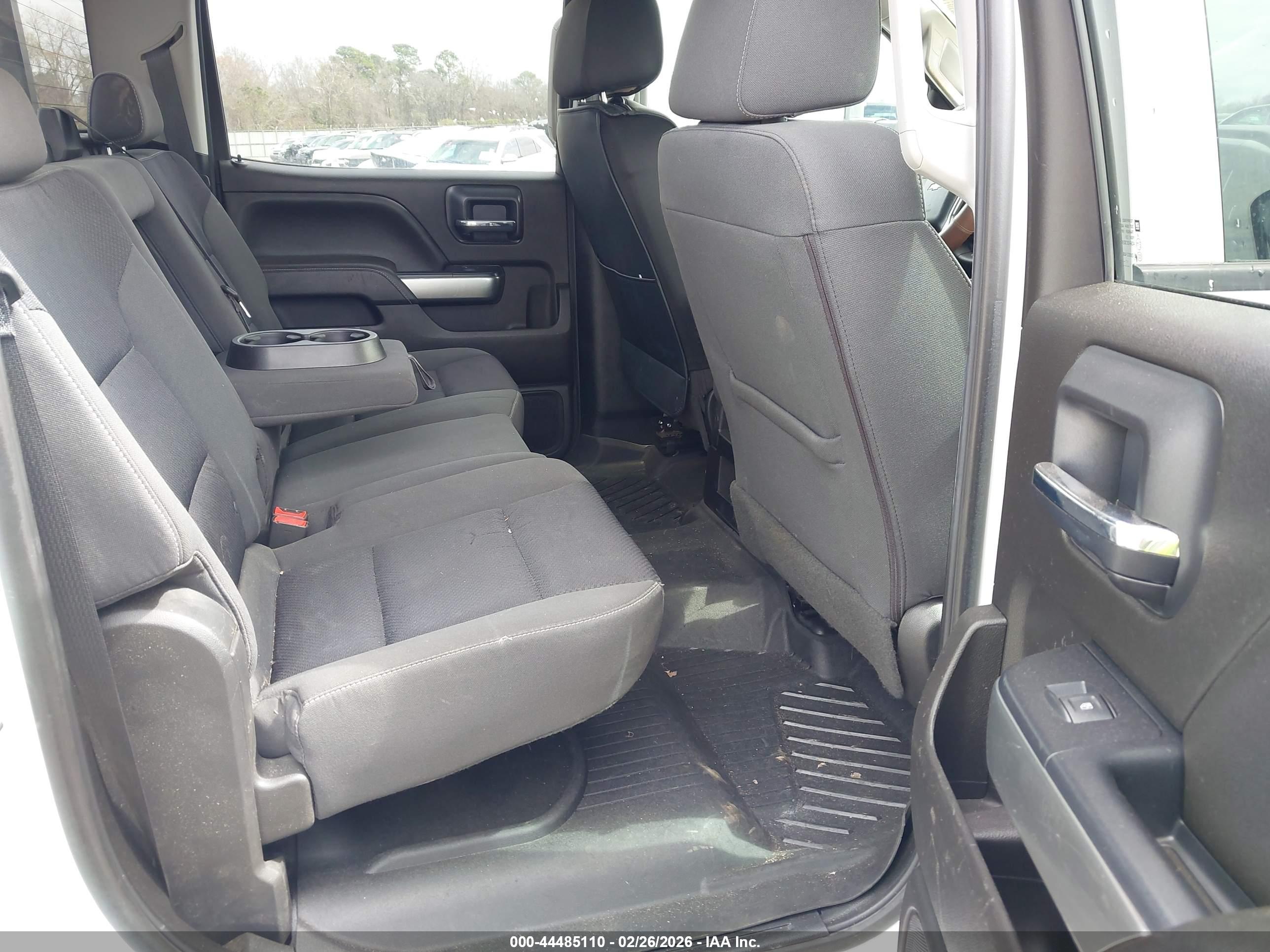 CHEVROLET SILVERADO image 8