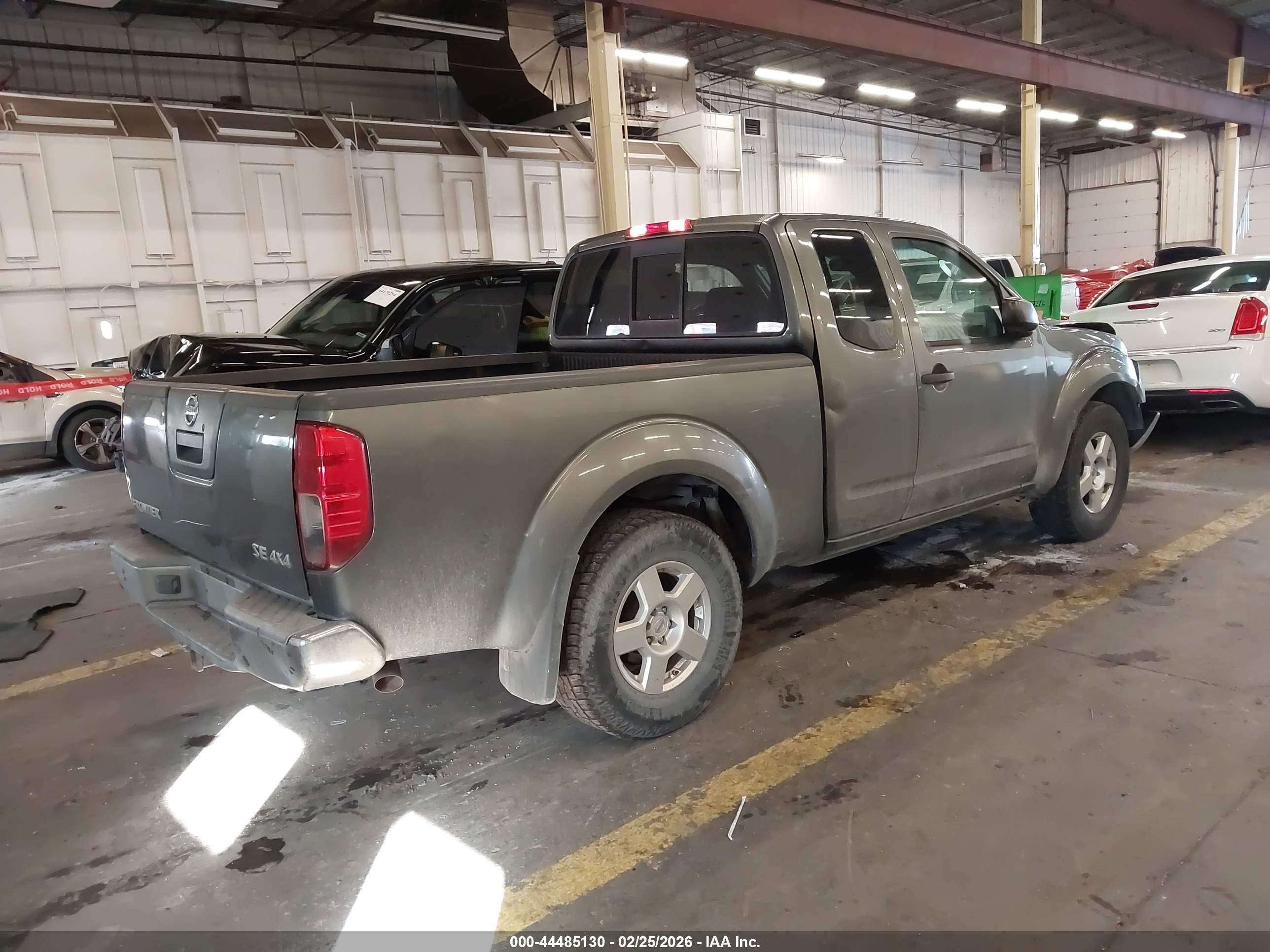 NISSAN FRONTIER image 4