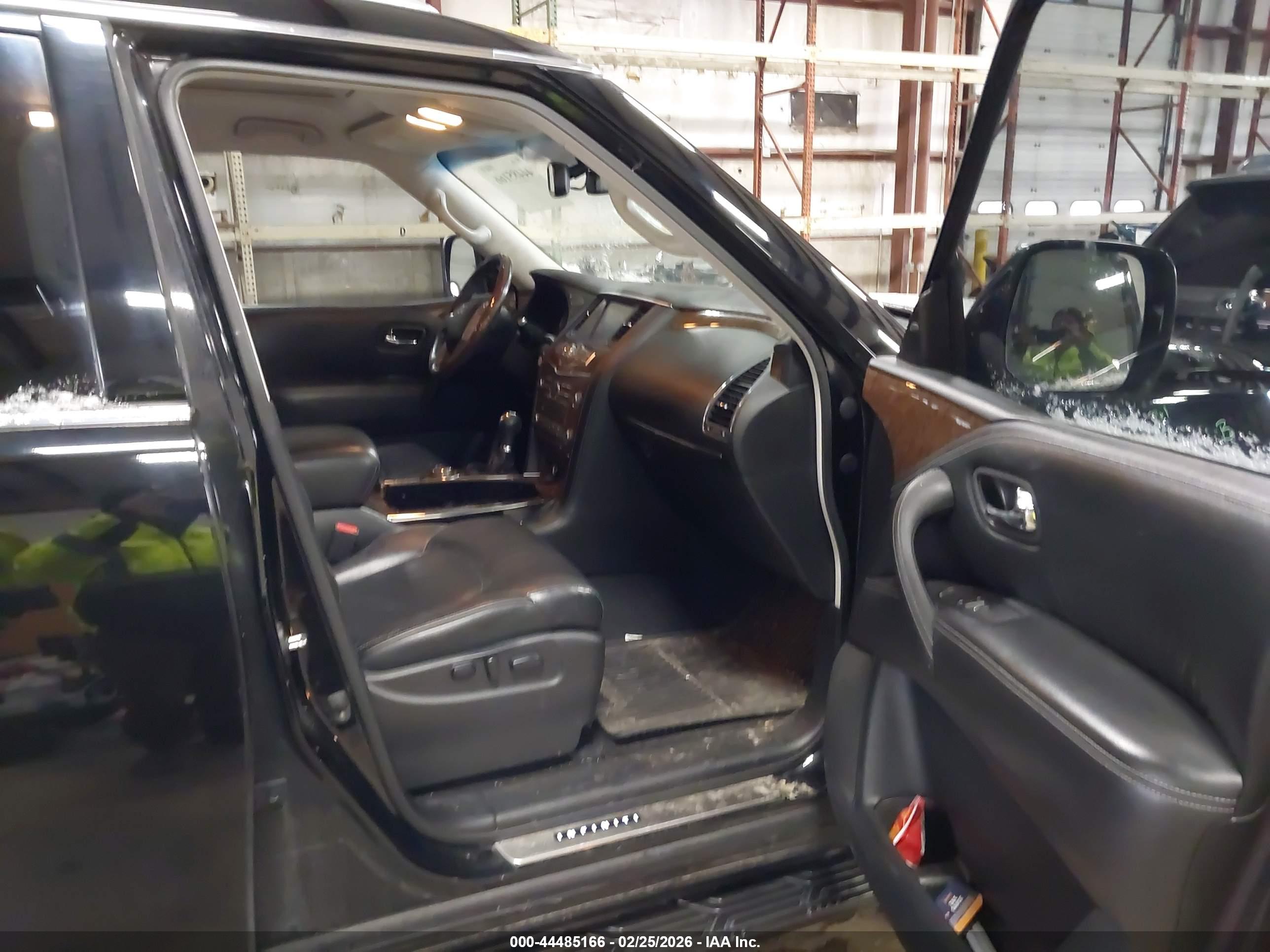 INFINITI QX80 image 5