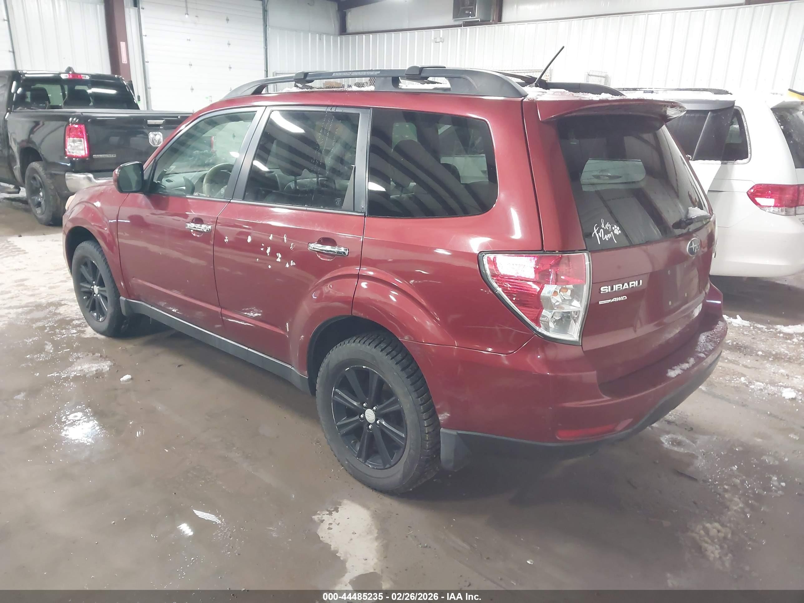 SUBARU FORESTER image 3