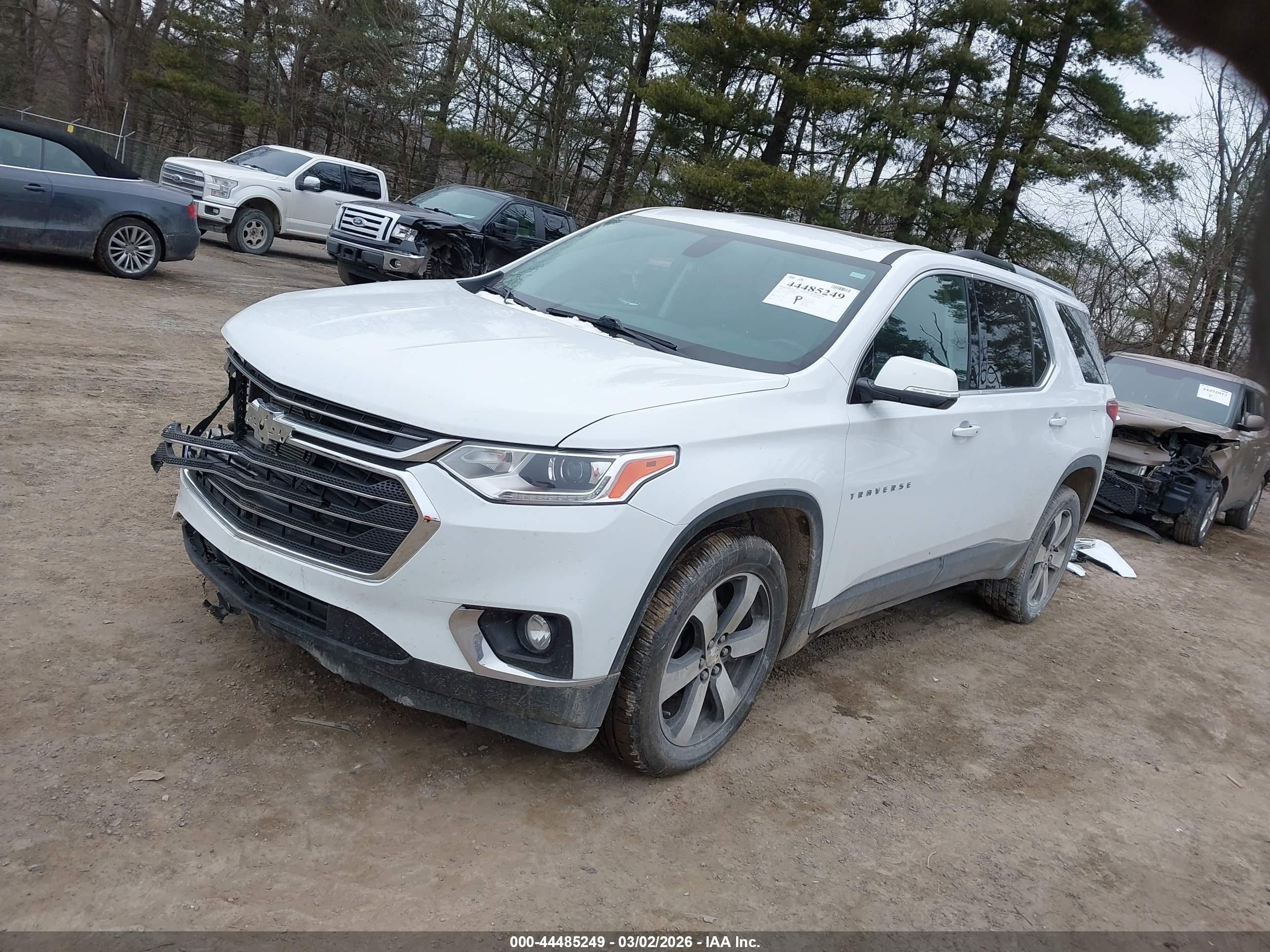 CHEVROLET TRAVERSE image 2