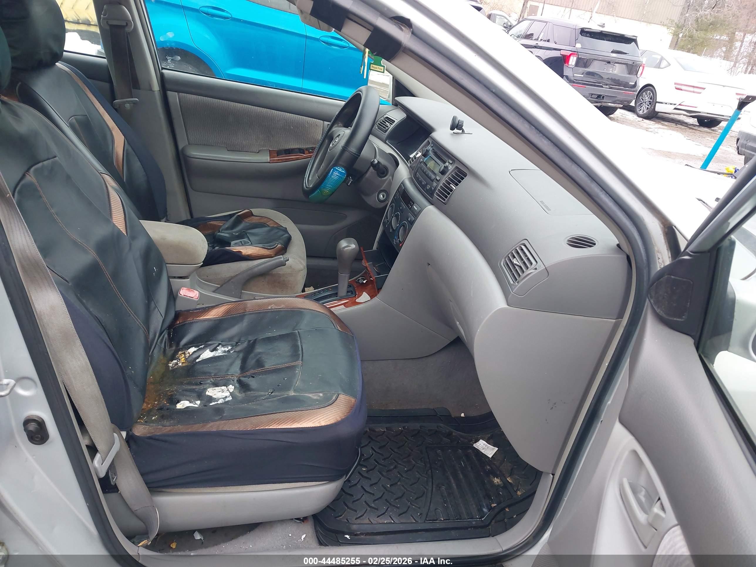 TOYOTA COROLLA image 5