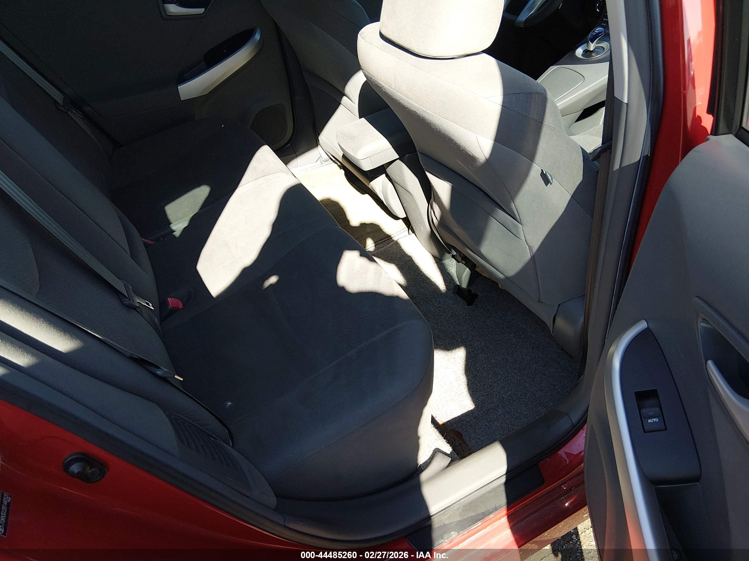 TOYOTA PRIUS image 8