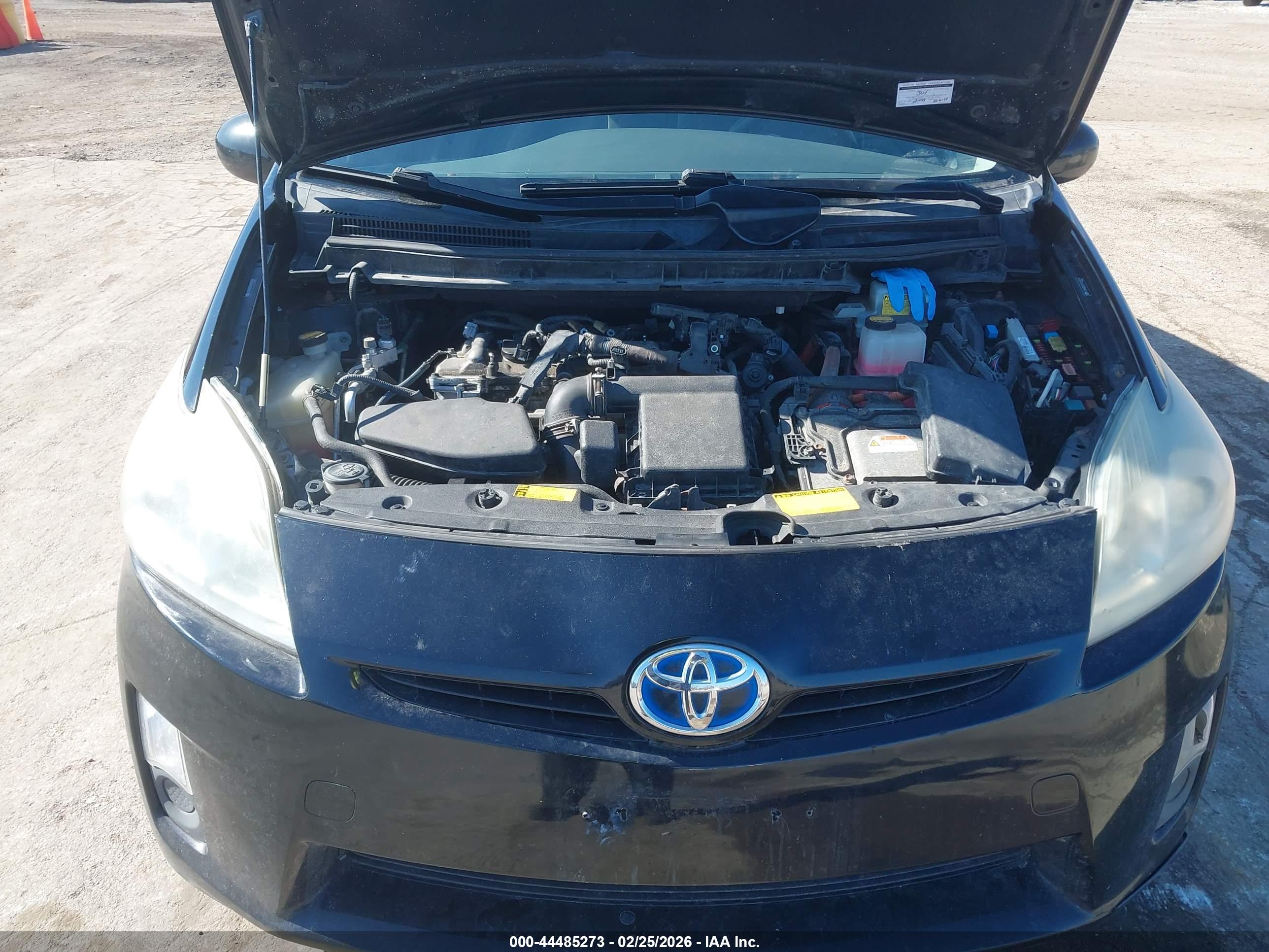 TOYOTA PRIUS image 10