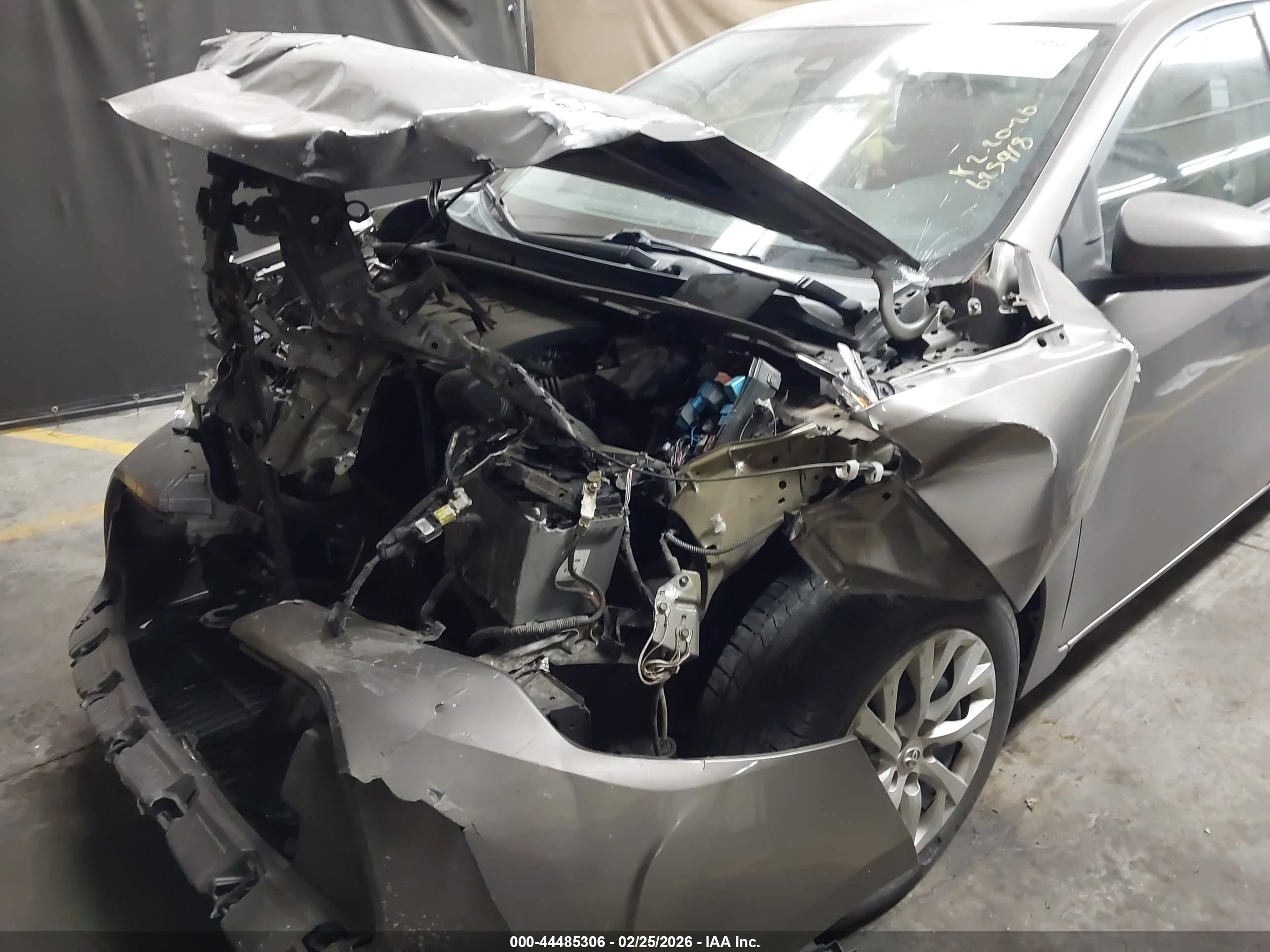 TOYOTA COROLLA image 6
