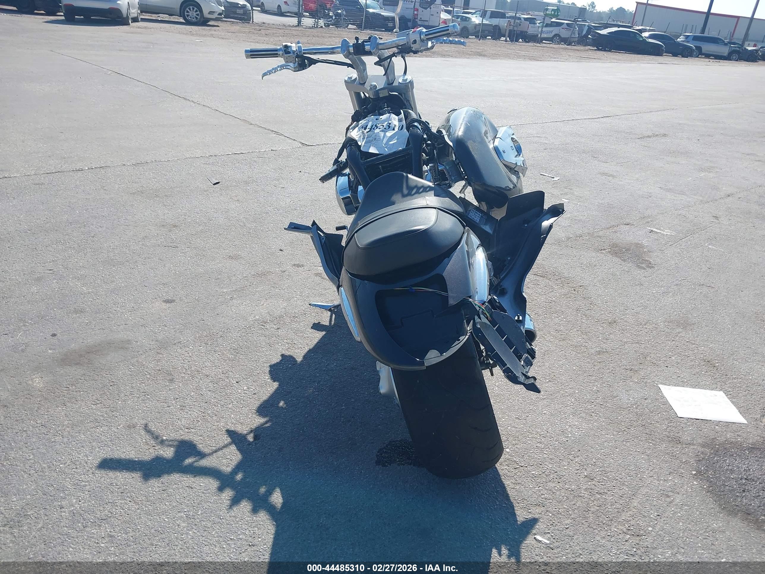 SUZUKI VZR1800 image 6