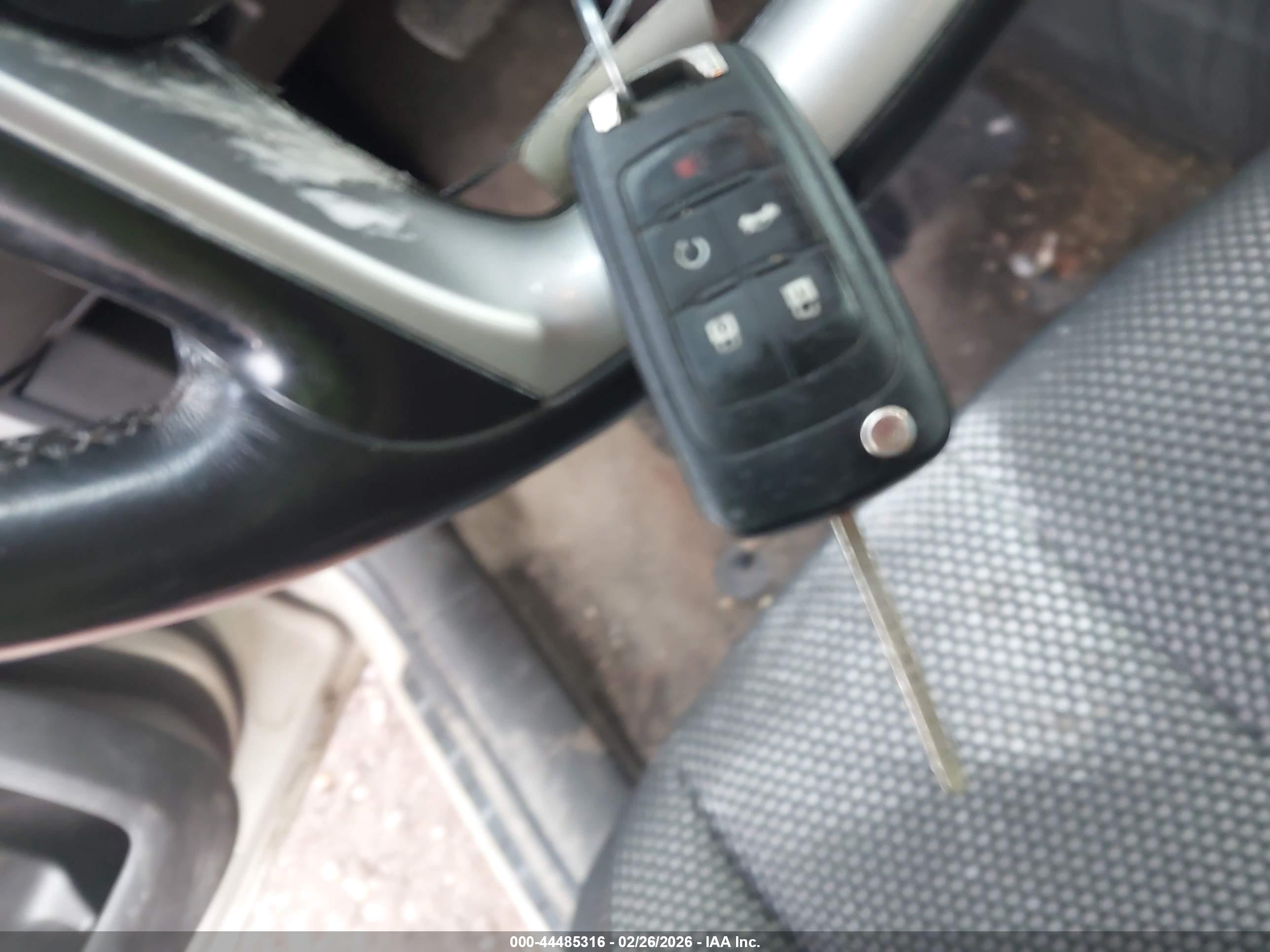 CHEVROLET EQUINOX image 11