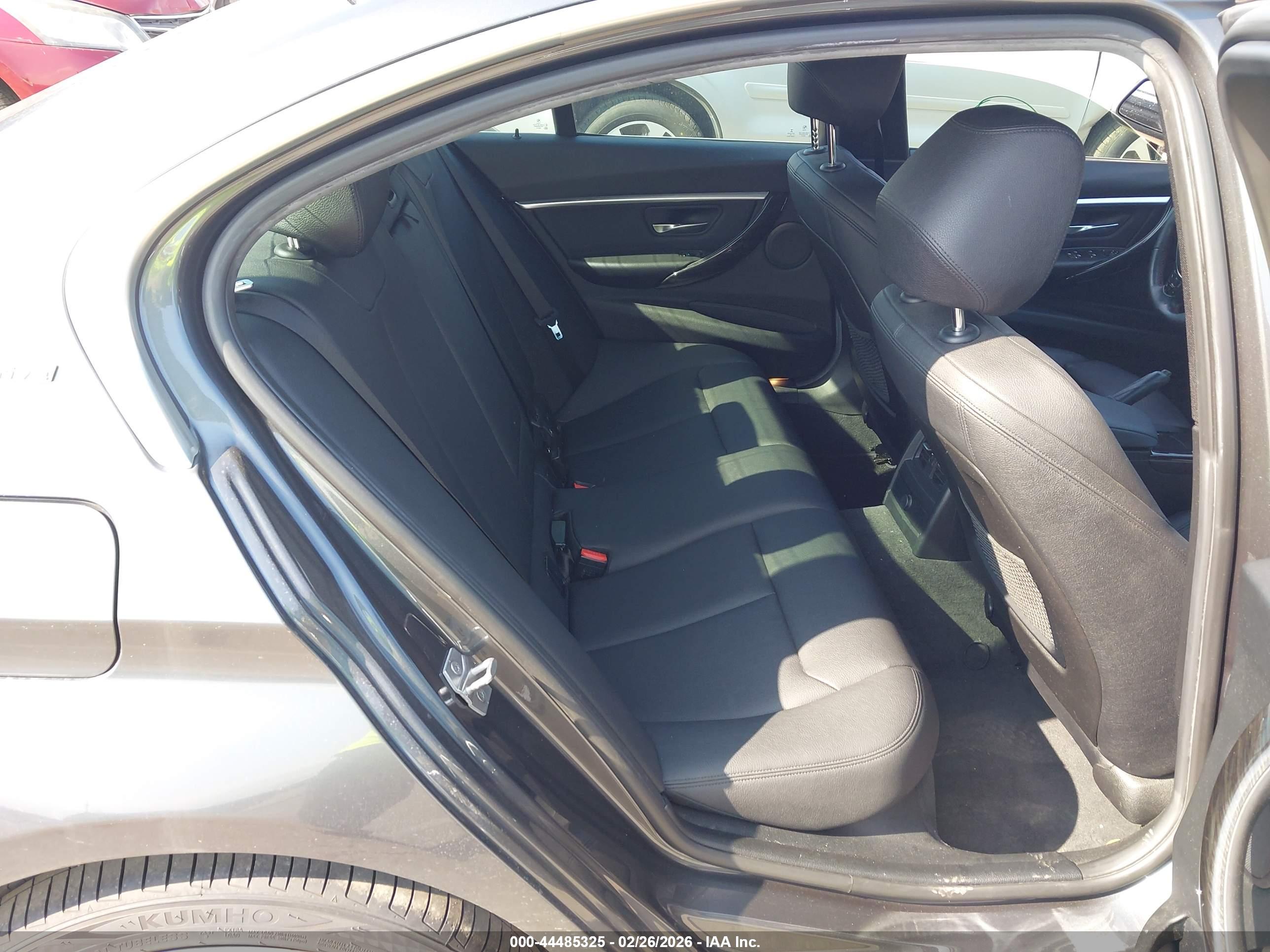 BMW 330E image 8