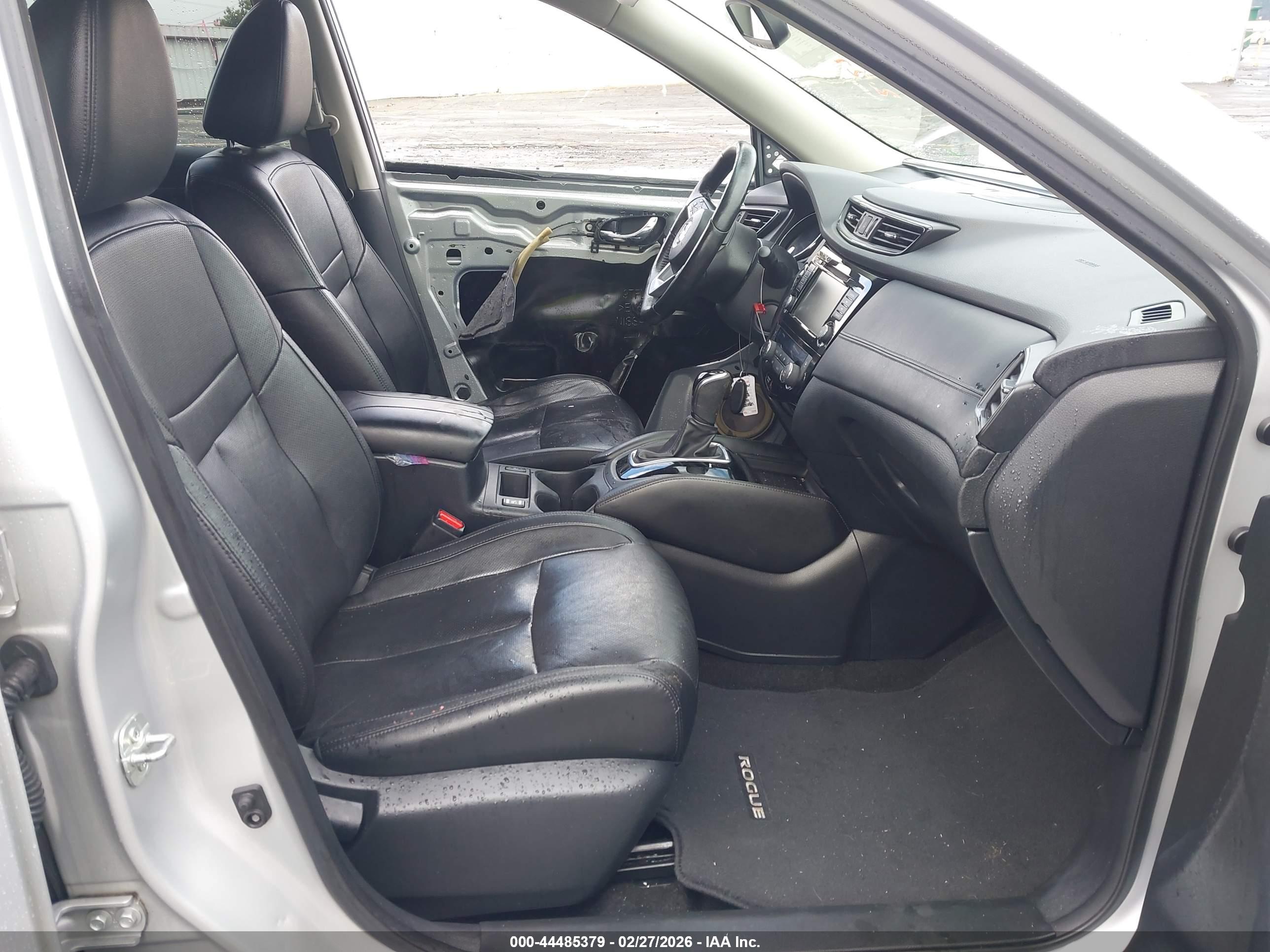 NISSAN ROGUE image 5