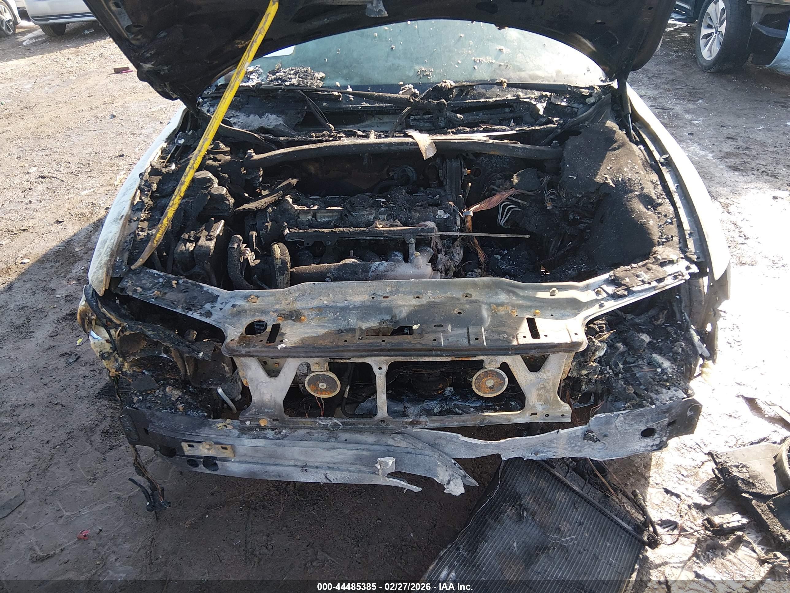 VOLVO XC70 image 6