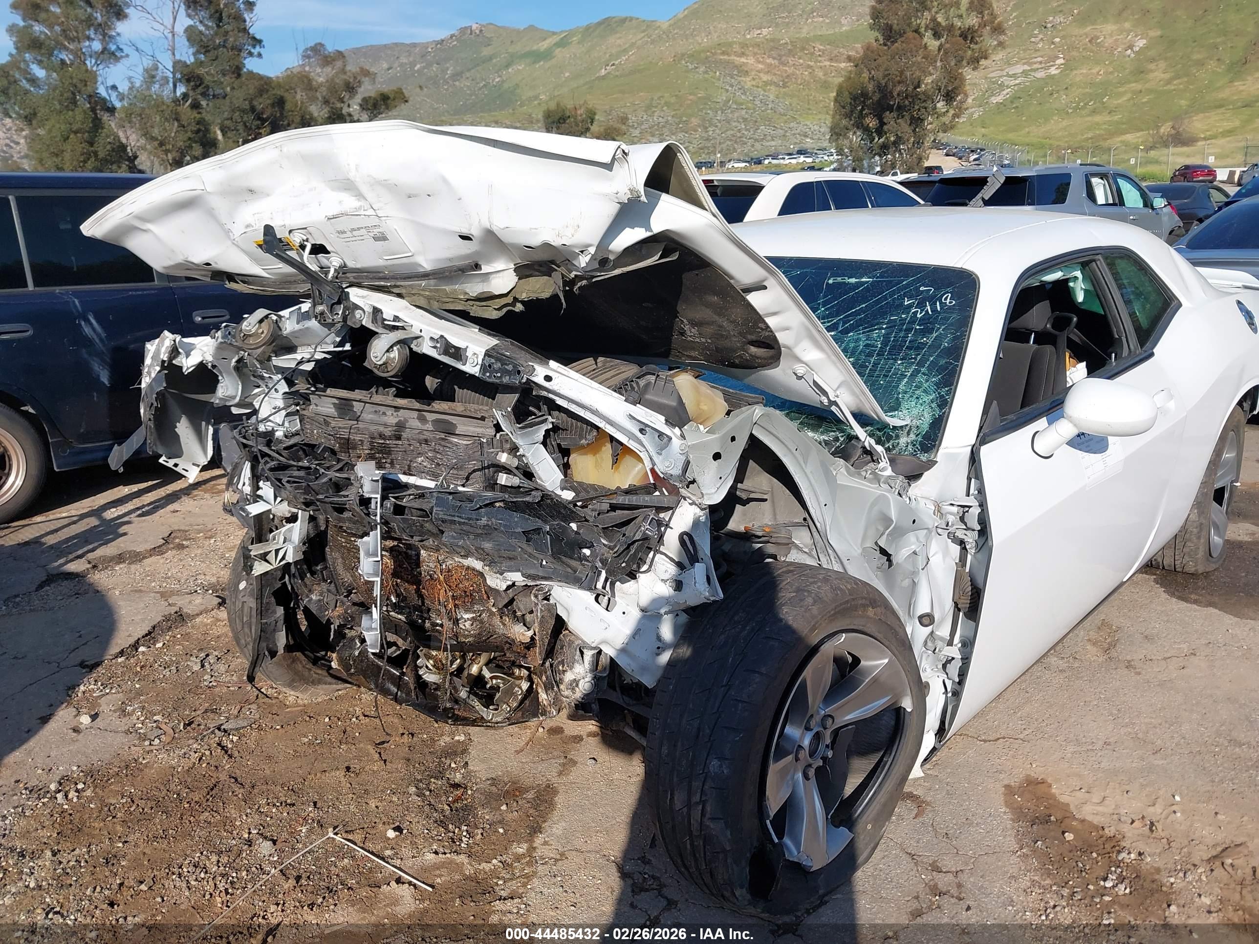 DODGE CHALLENGER image 6
