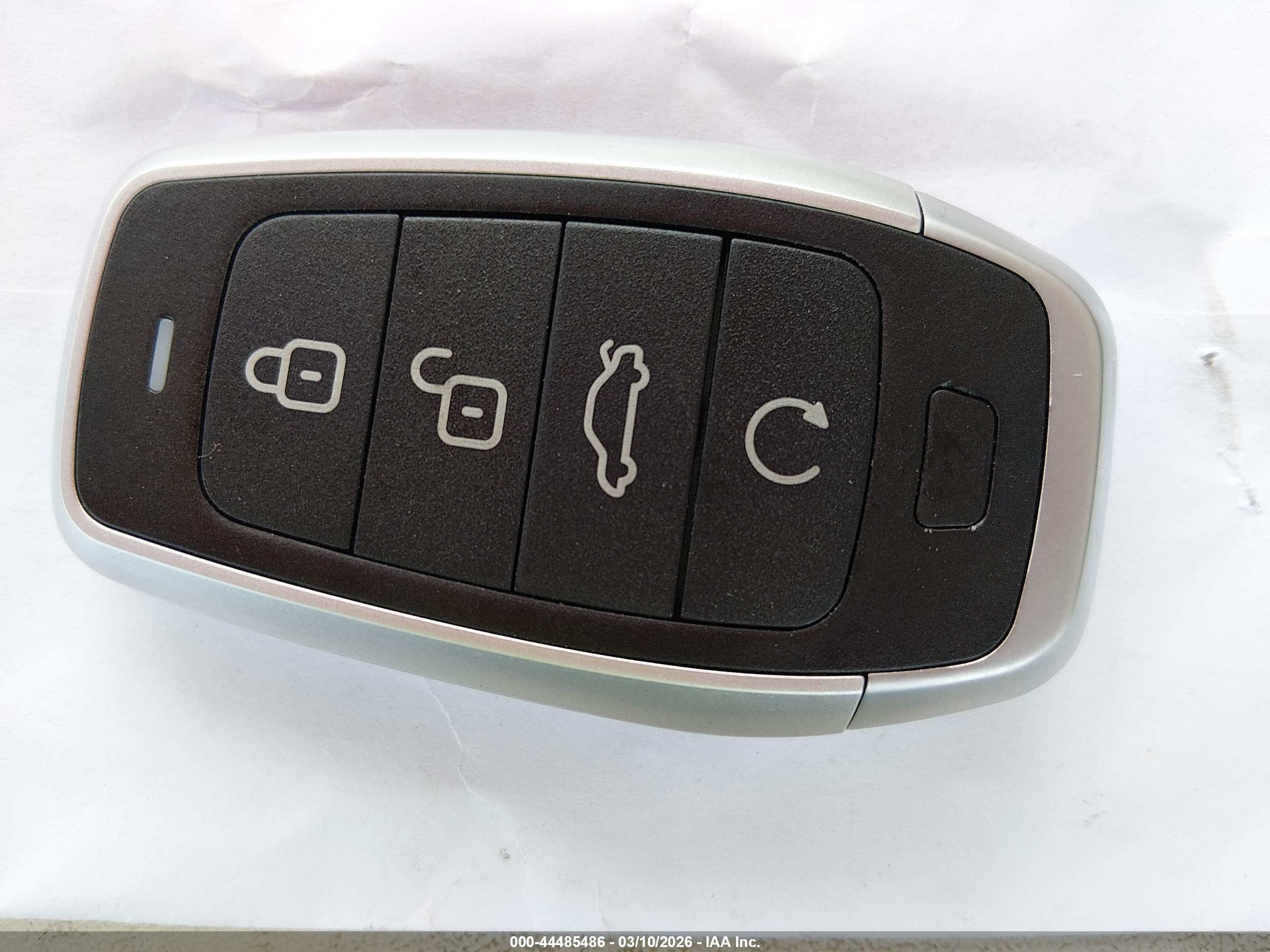 JAGUAR XE image 11