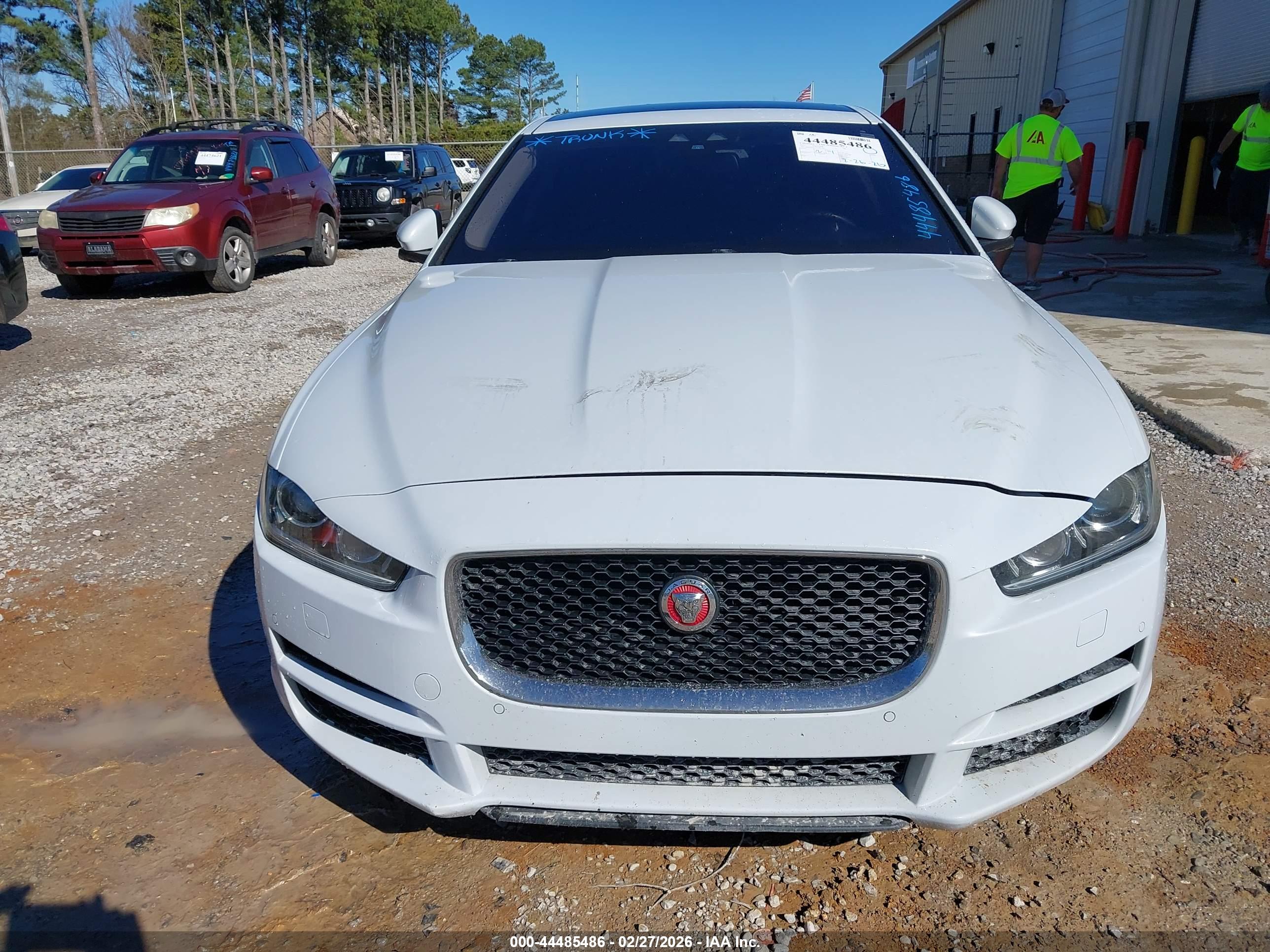 JAGUAR XE image 6