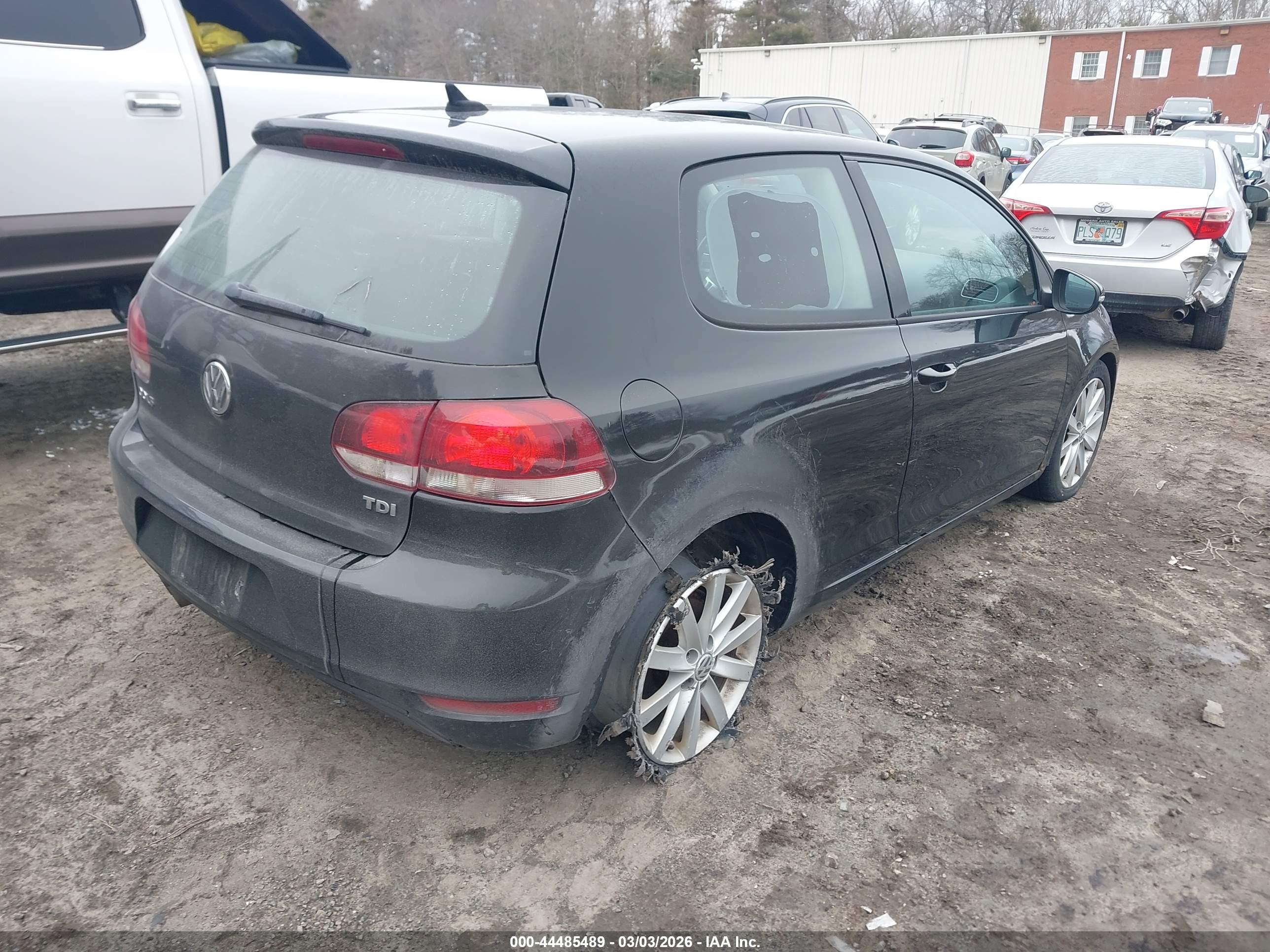VOLKSWAGEN GOLF image 4
