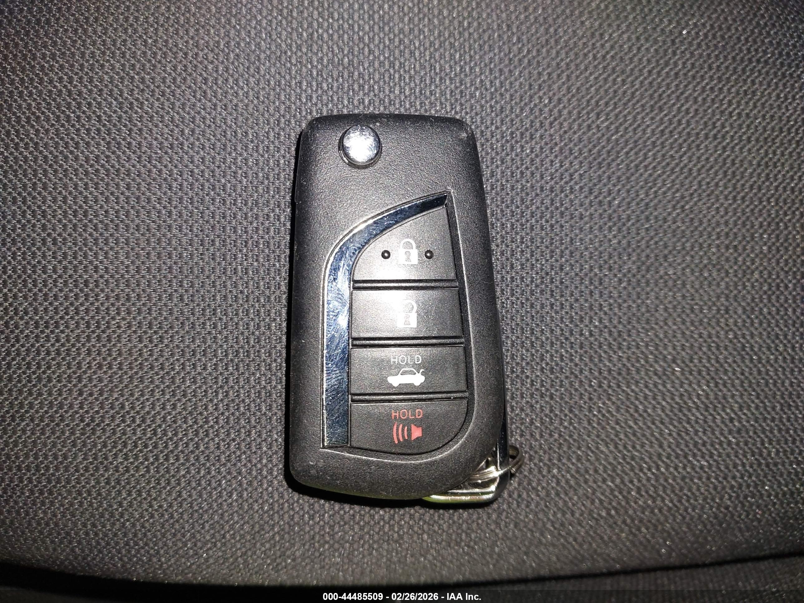 TOYOTA COROLLA image 11
