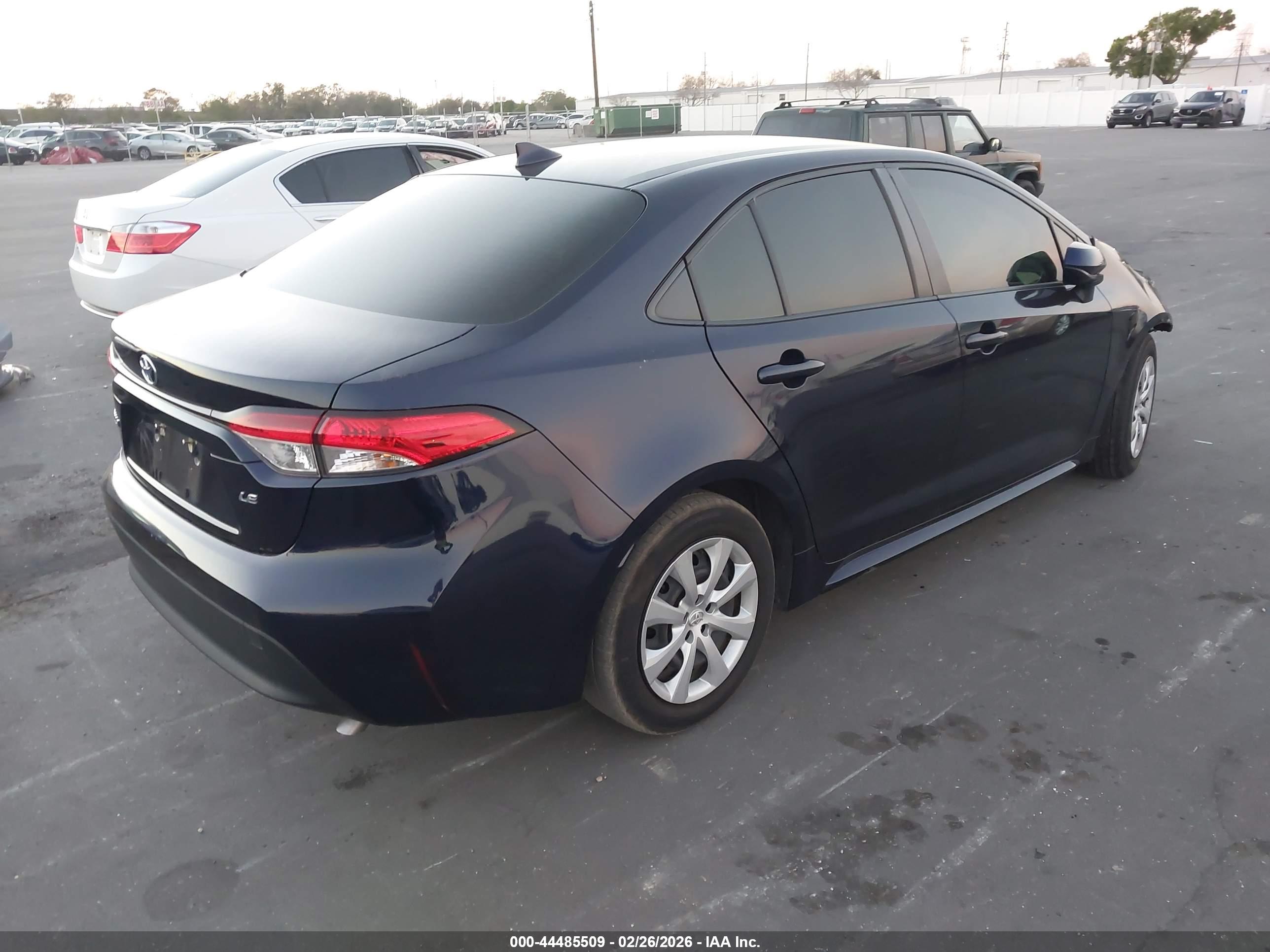 TOYOTA COROLLA image 4