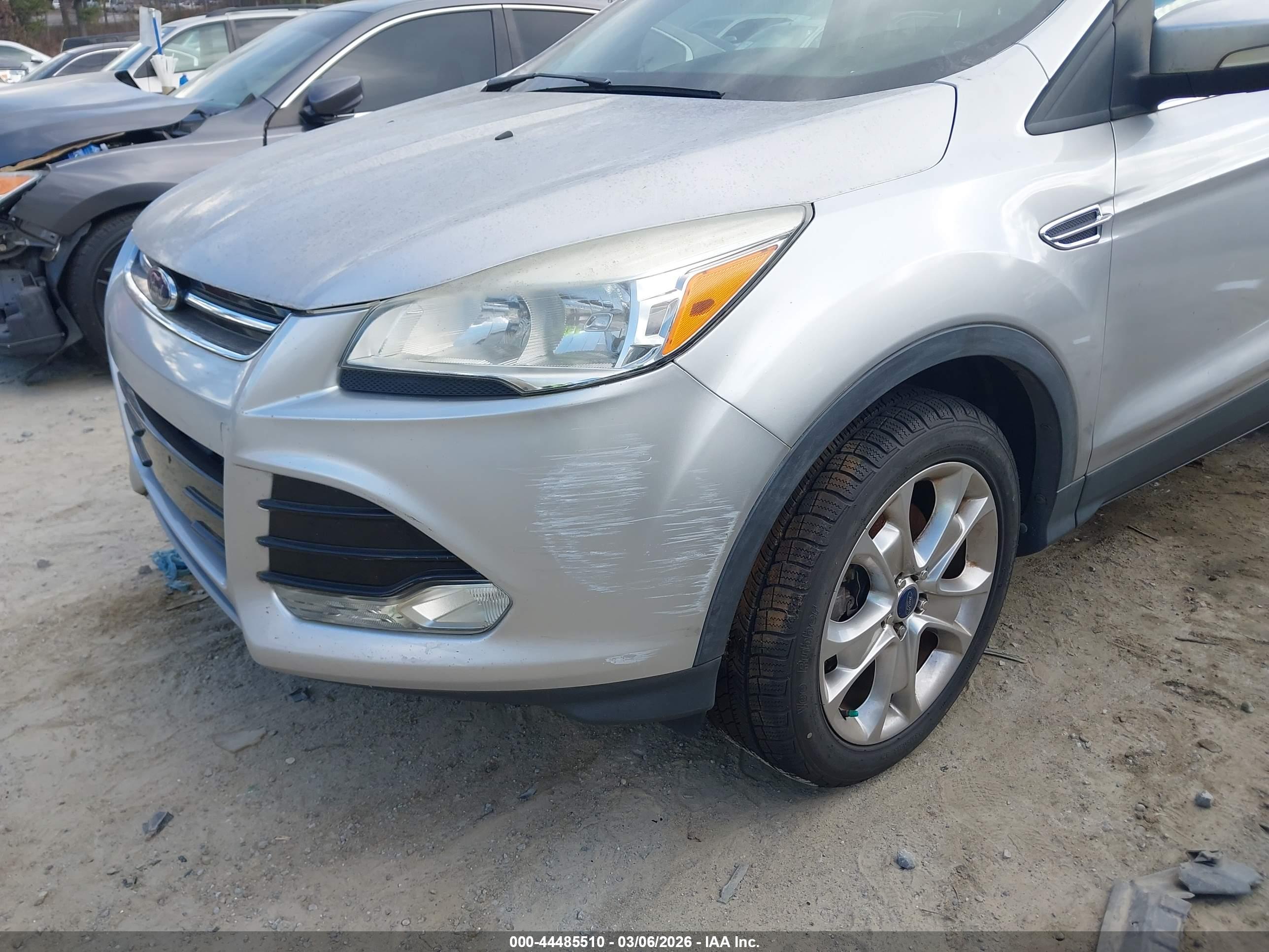 FORD ESCAPE image 6