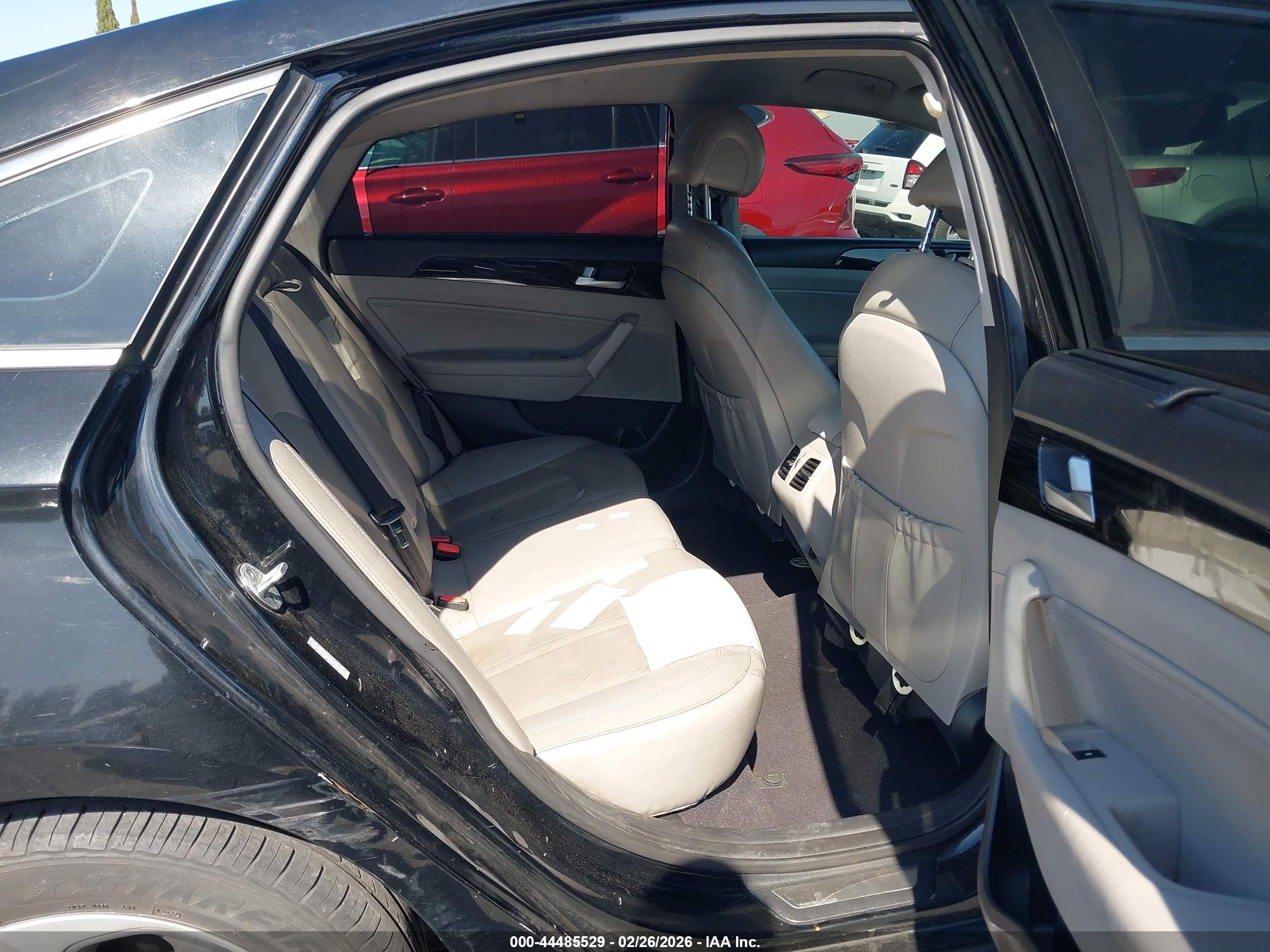 HYUNDAI SONATA image 8