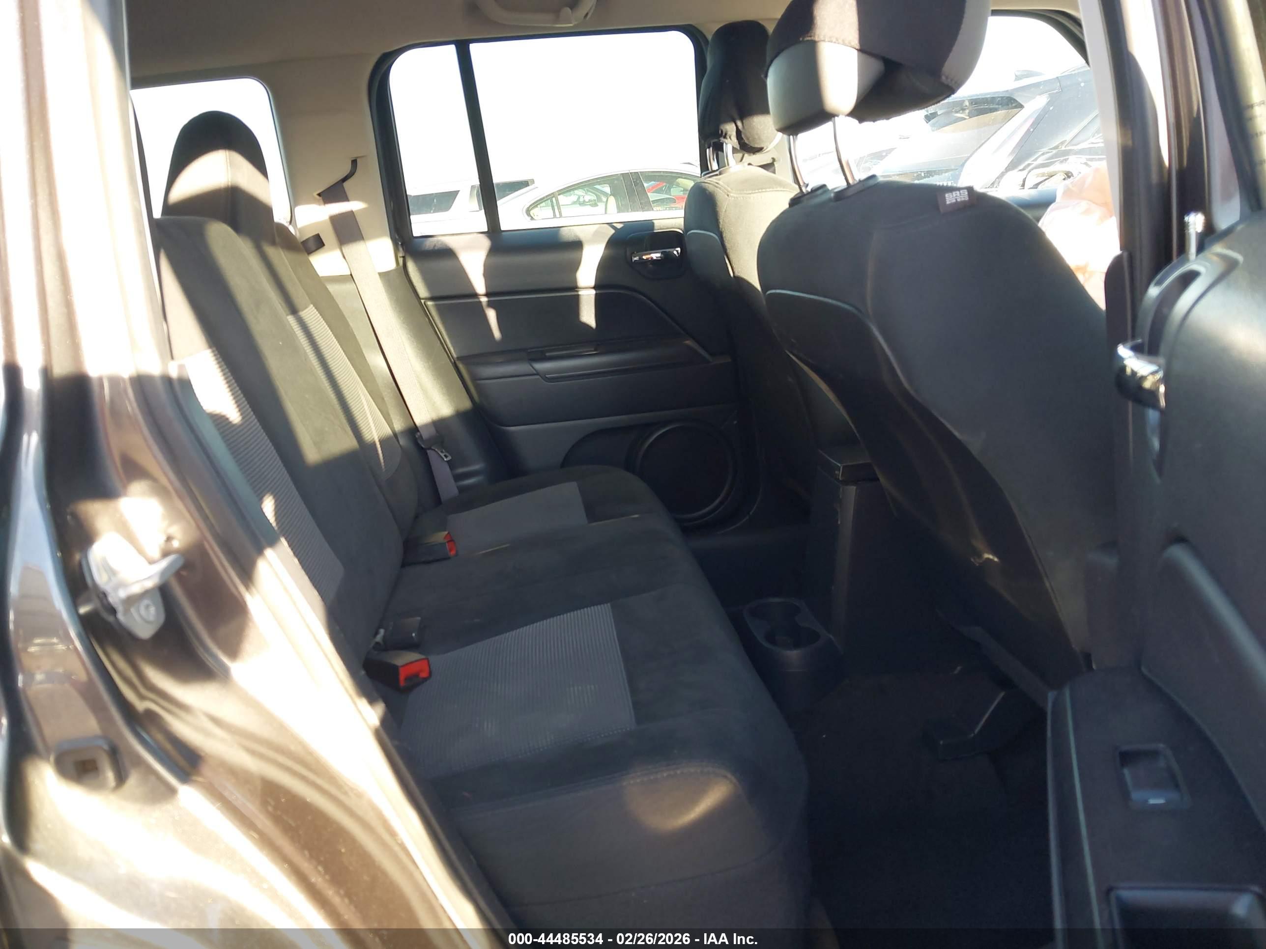 JEEP PATRIOT image 8