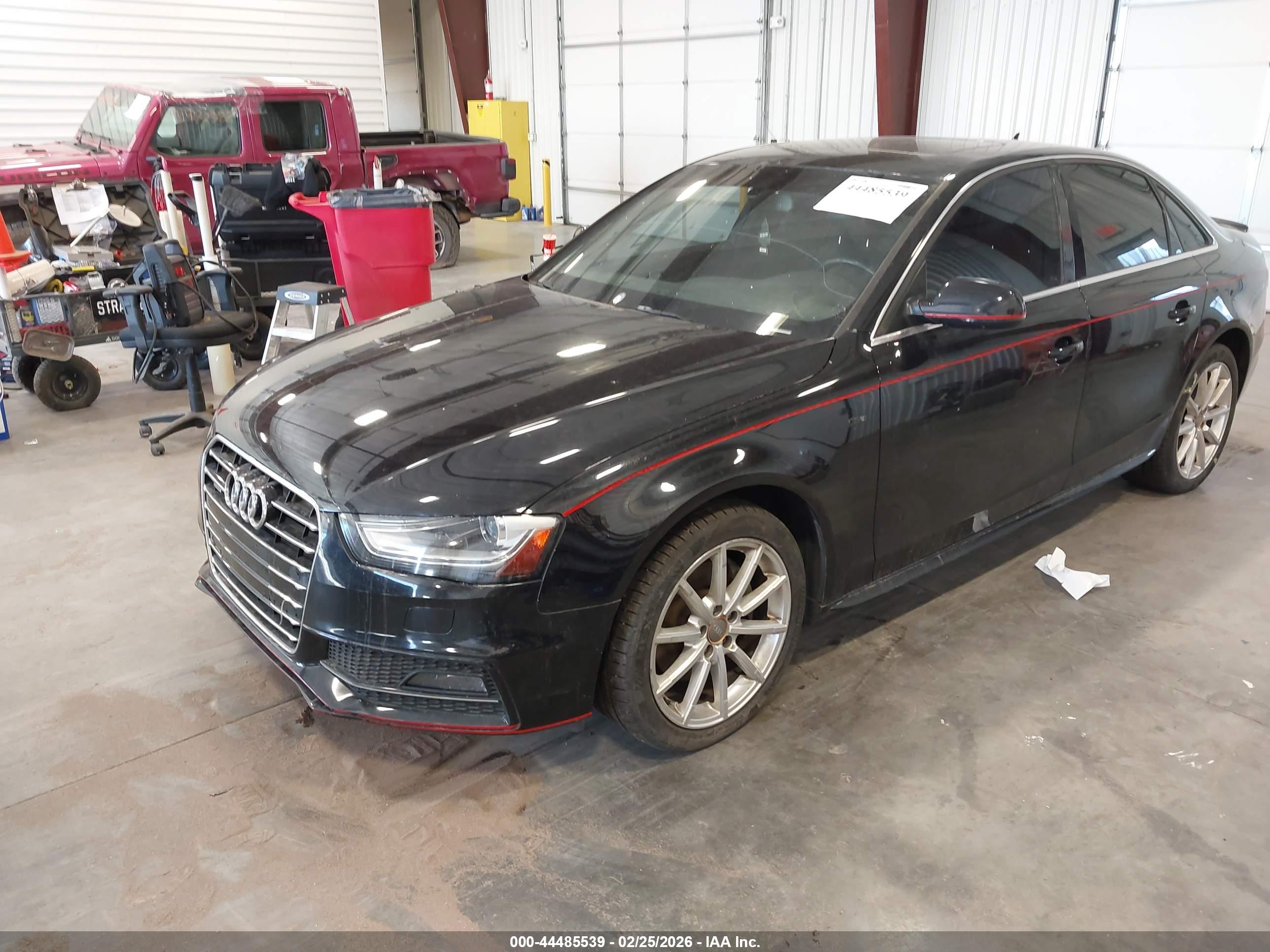 AUDI A4 image 2