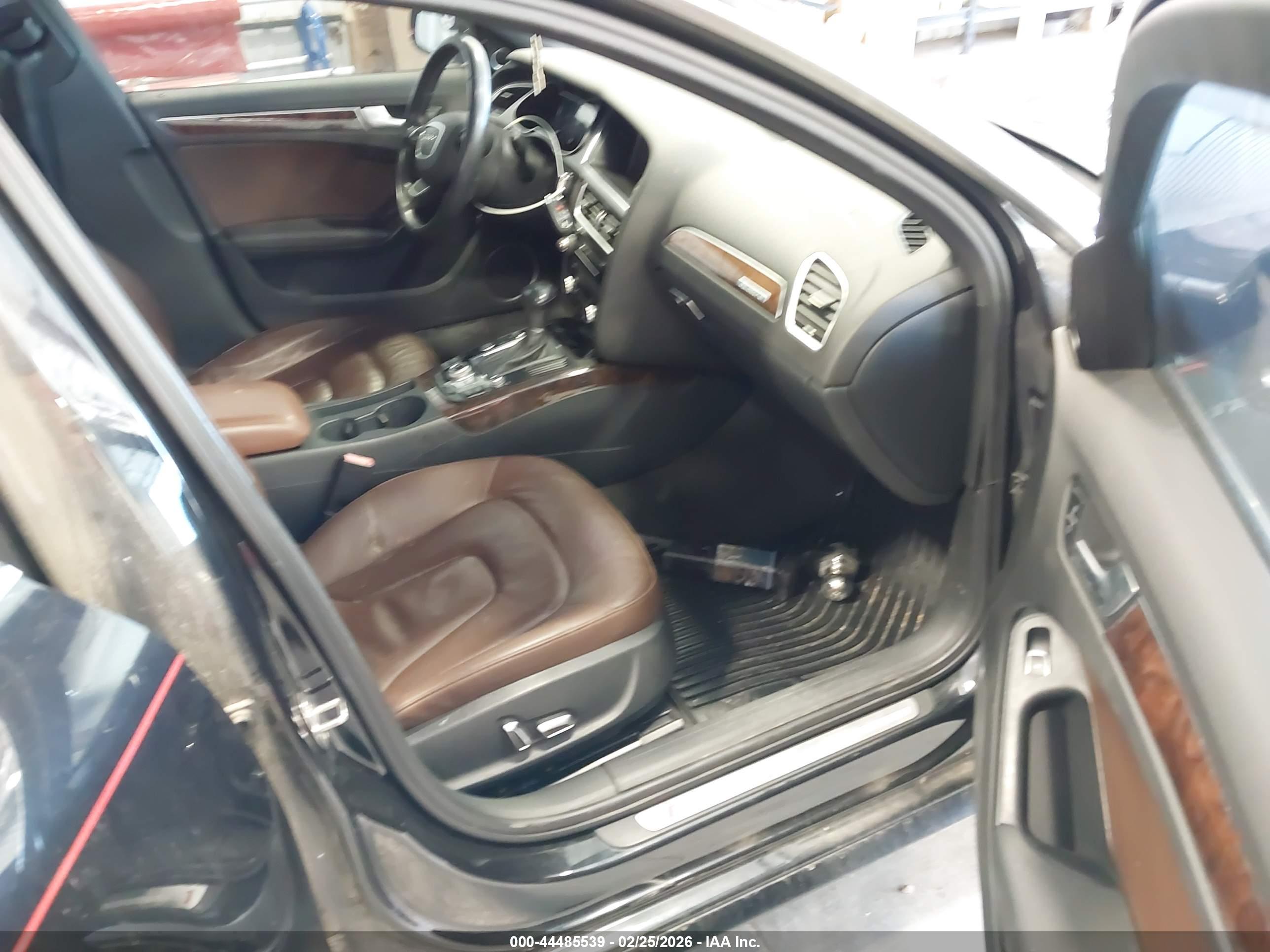 AUDI A4 image 5