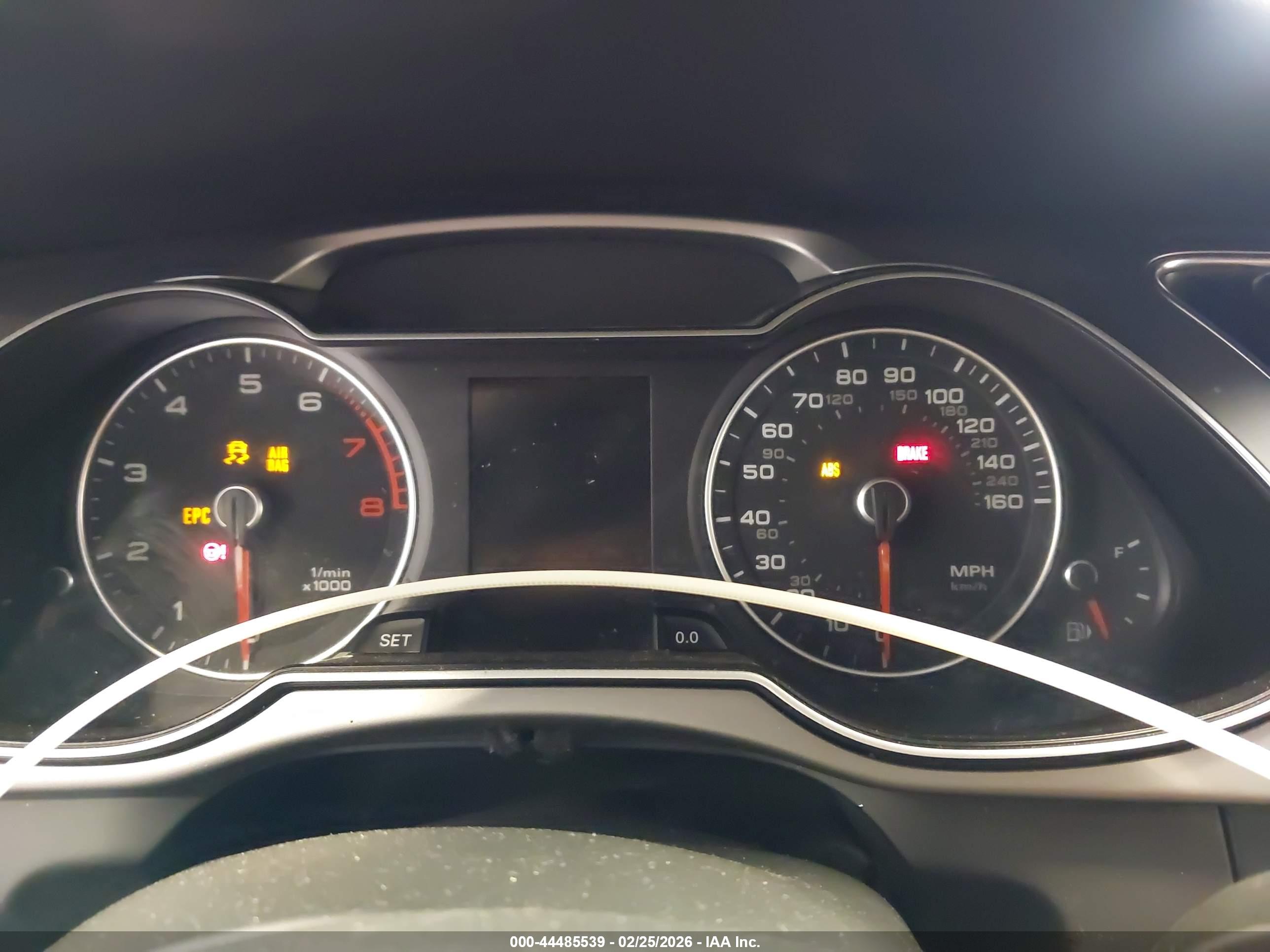 AUDI A4 image 7