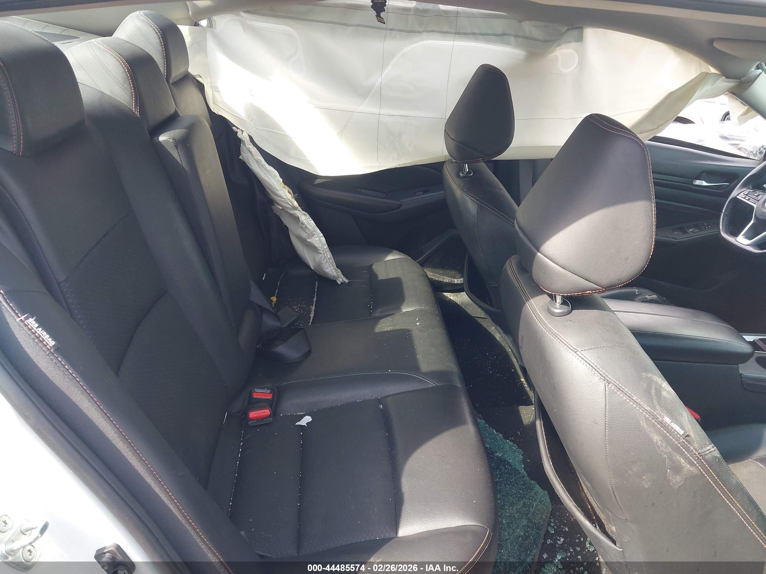 NISSAN ALTIMA image 8