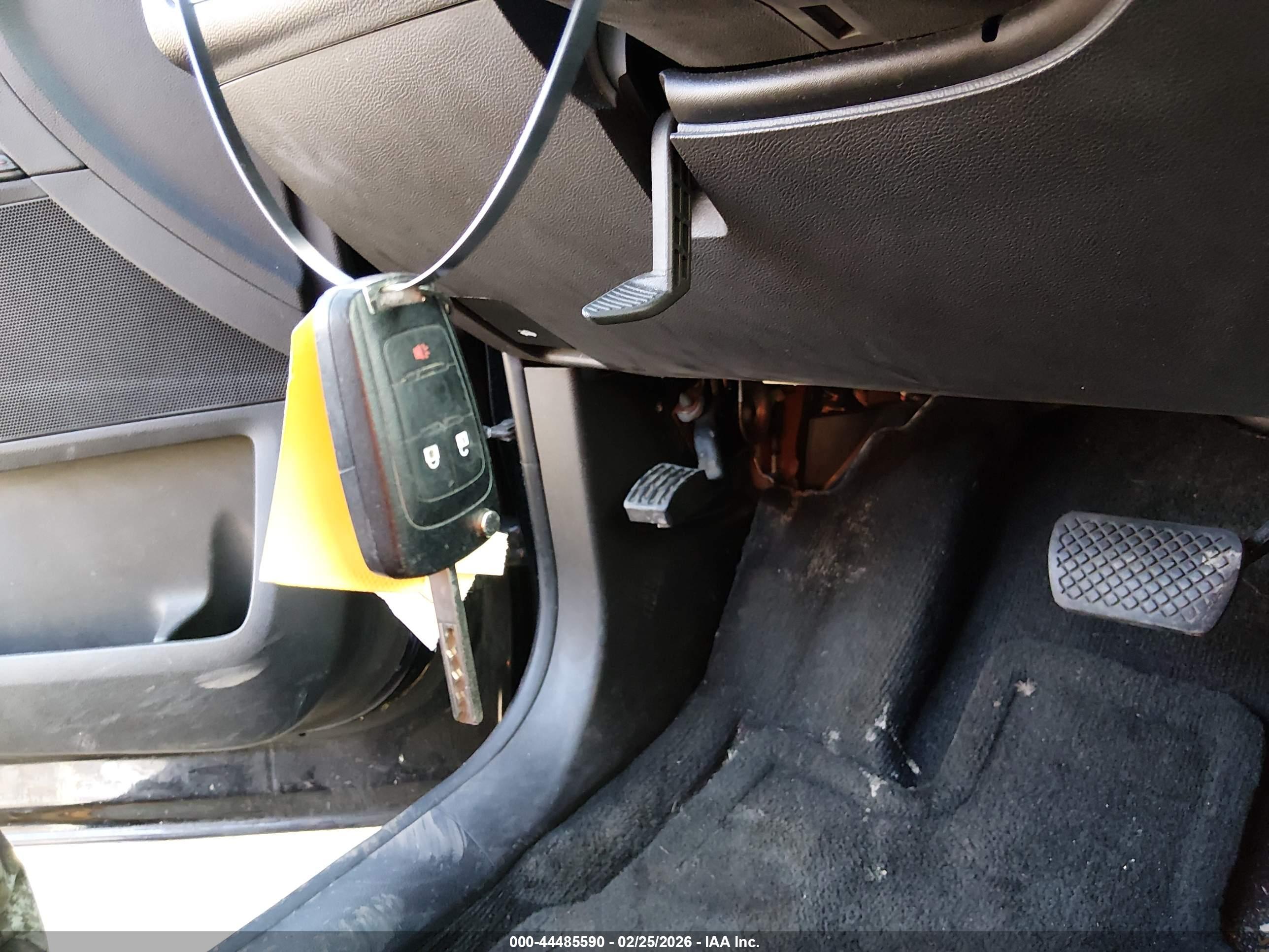 CHEVROLET EQUINOX image 11