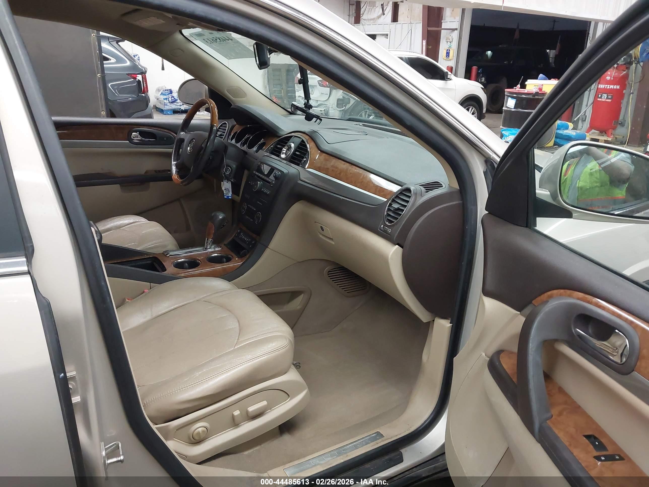 BUICK ENCLAVE image 5