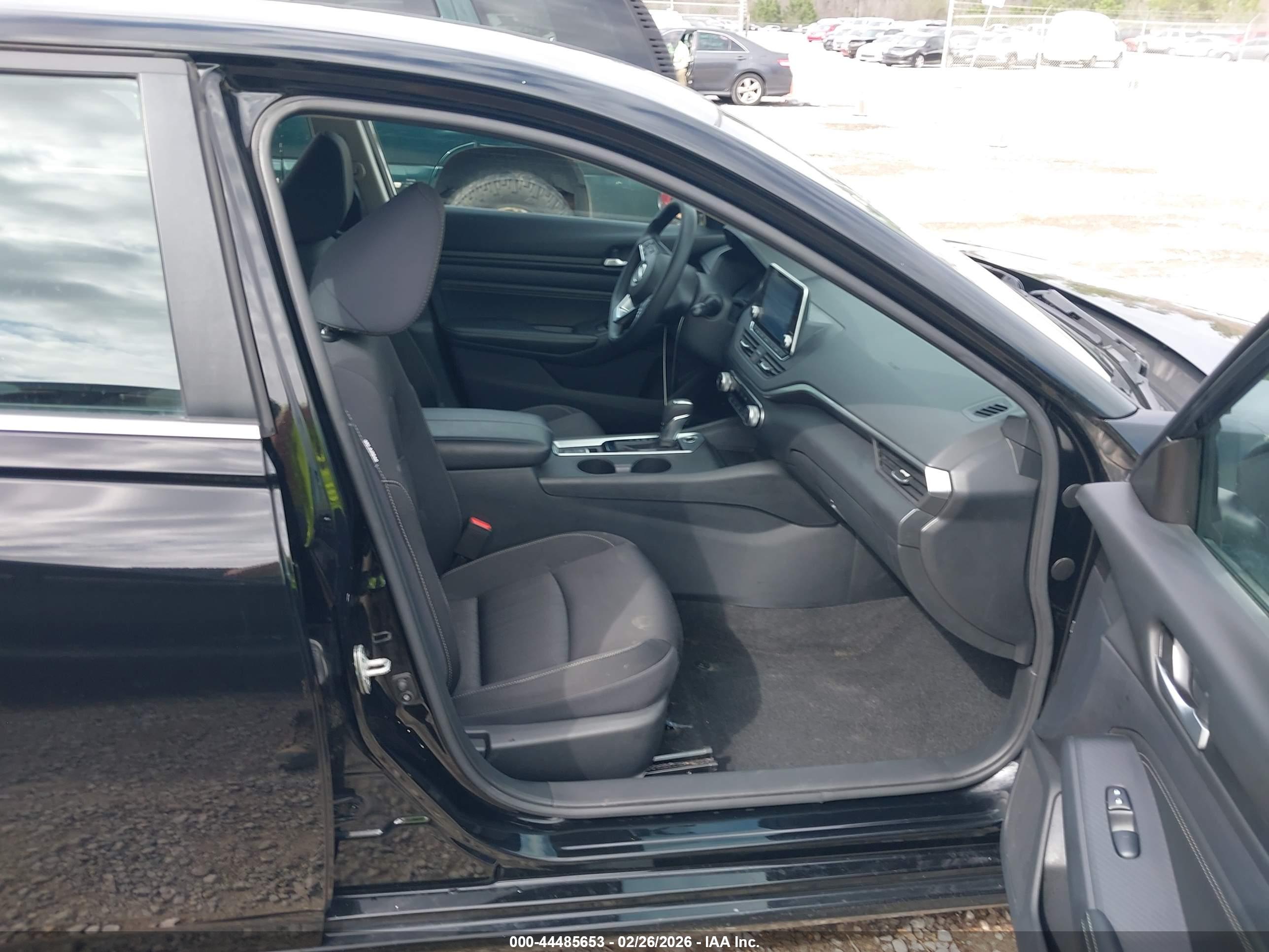 NISSAN ALTIMA image 5