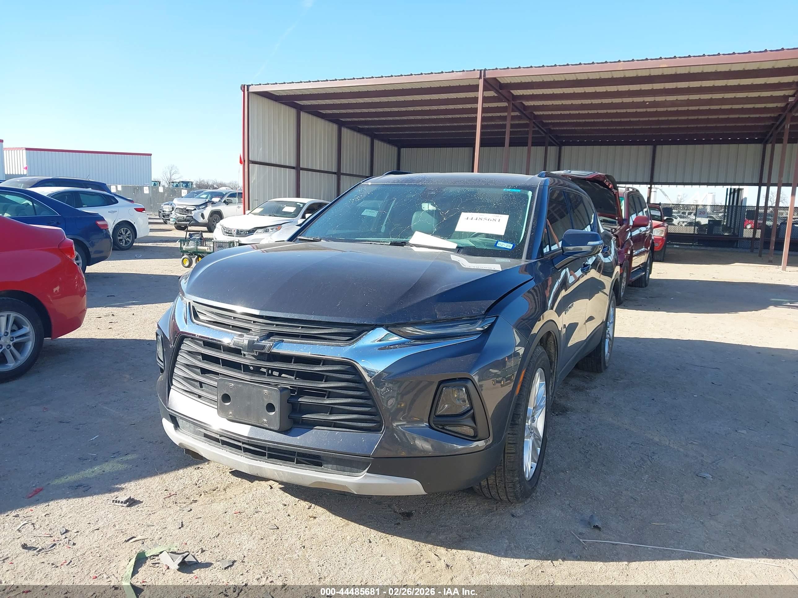 CHEVROLET BLAZER image 2