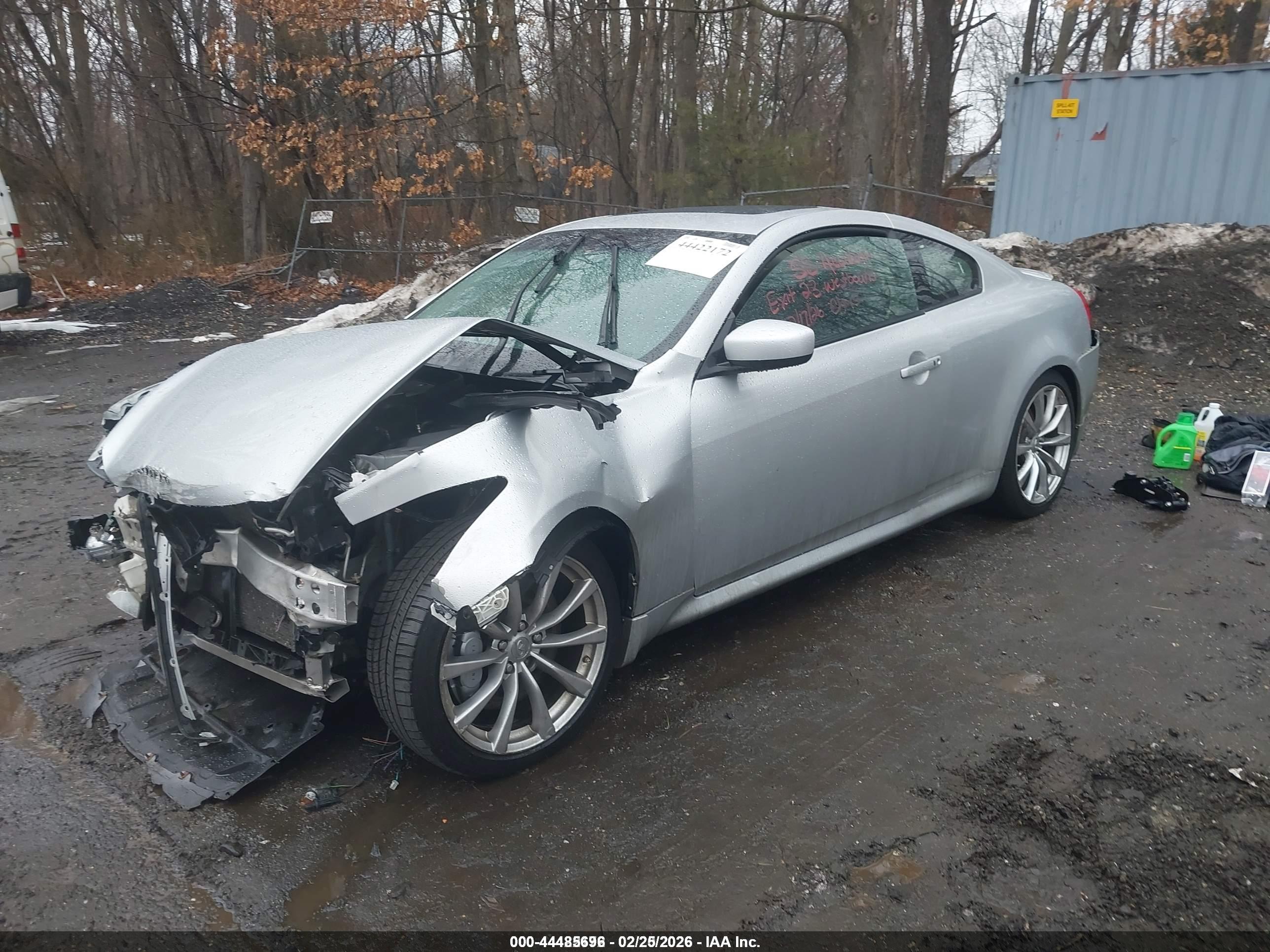 INFINITI G37 image 2