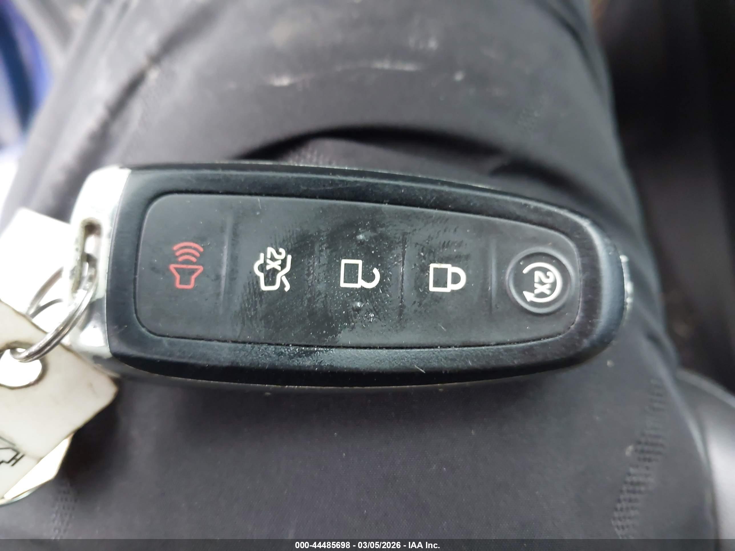 FORD ESCAPE image 11