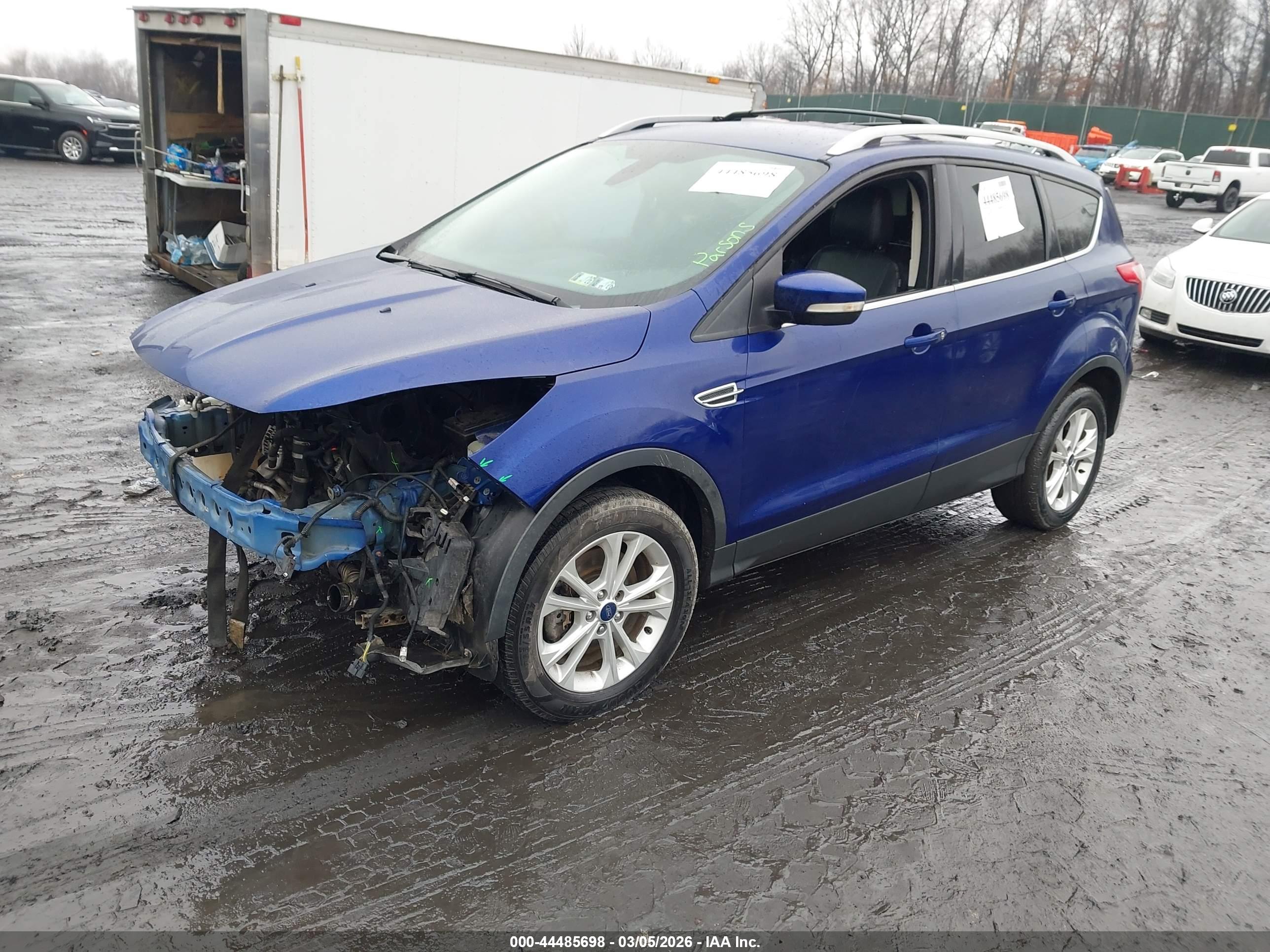 FORD ESCAPE image 2