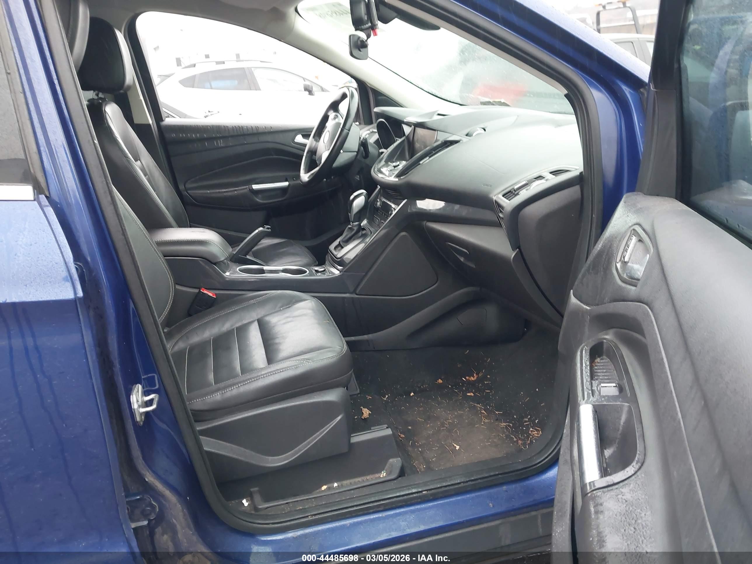 FORD ESCAPE image 5