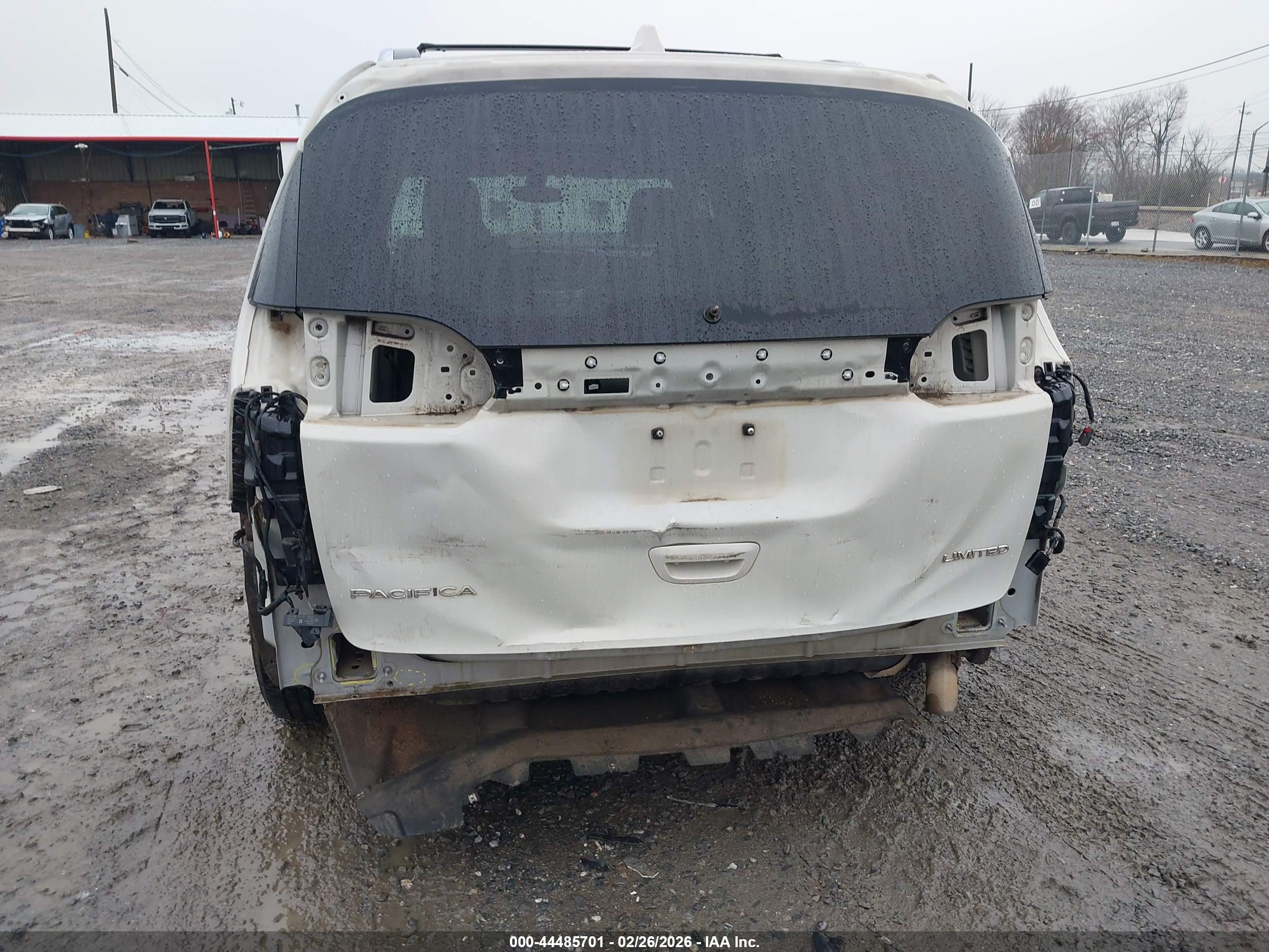 CHRYSLER PACIFICA image 6