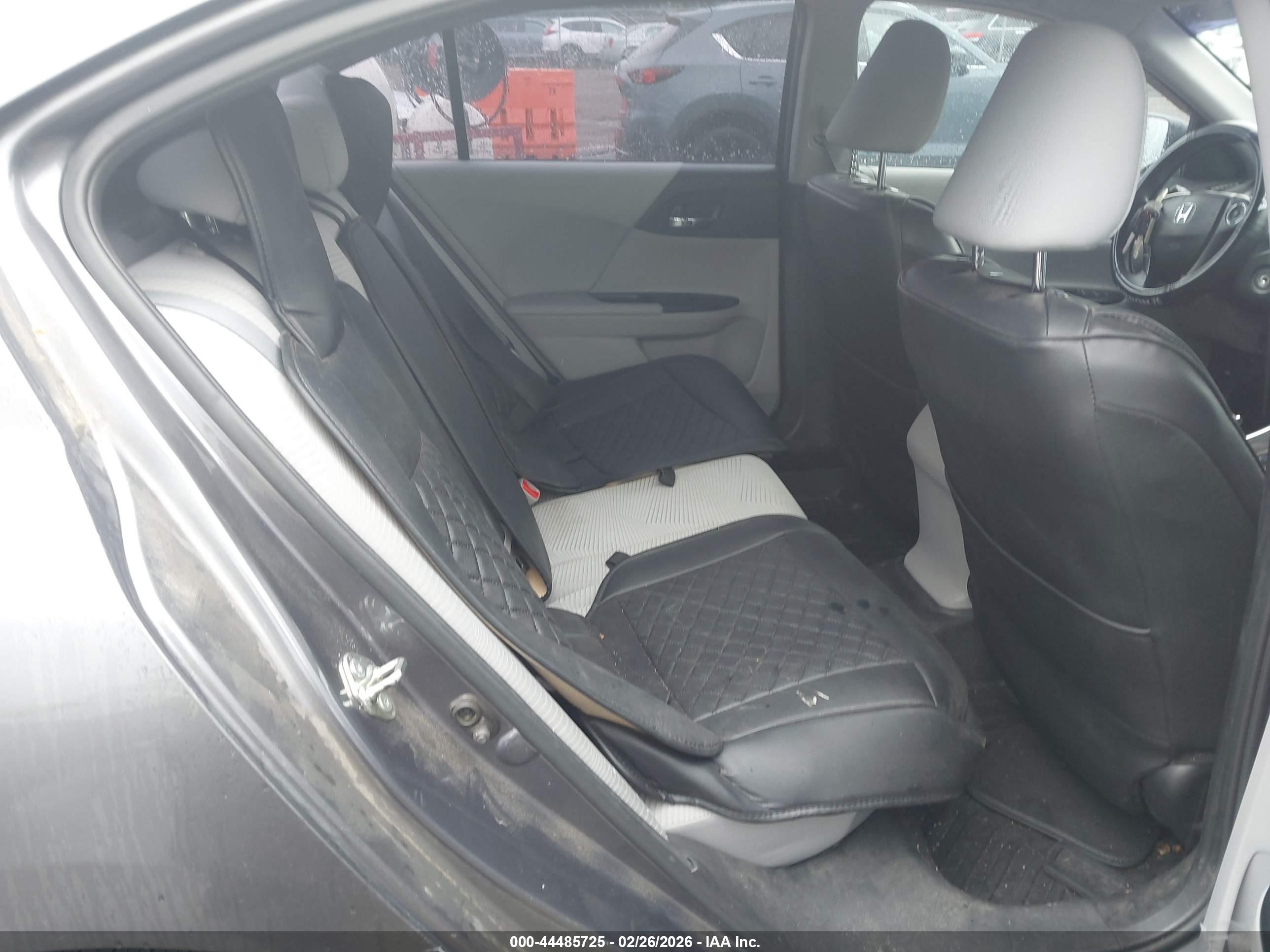 HONDA ACCORD image 8