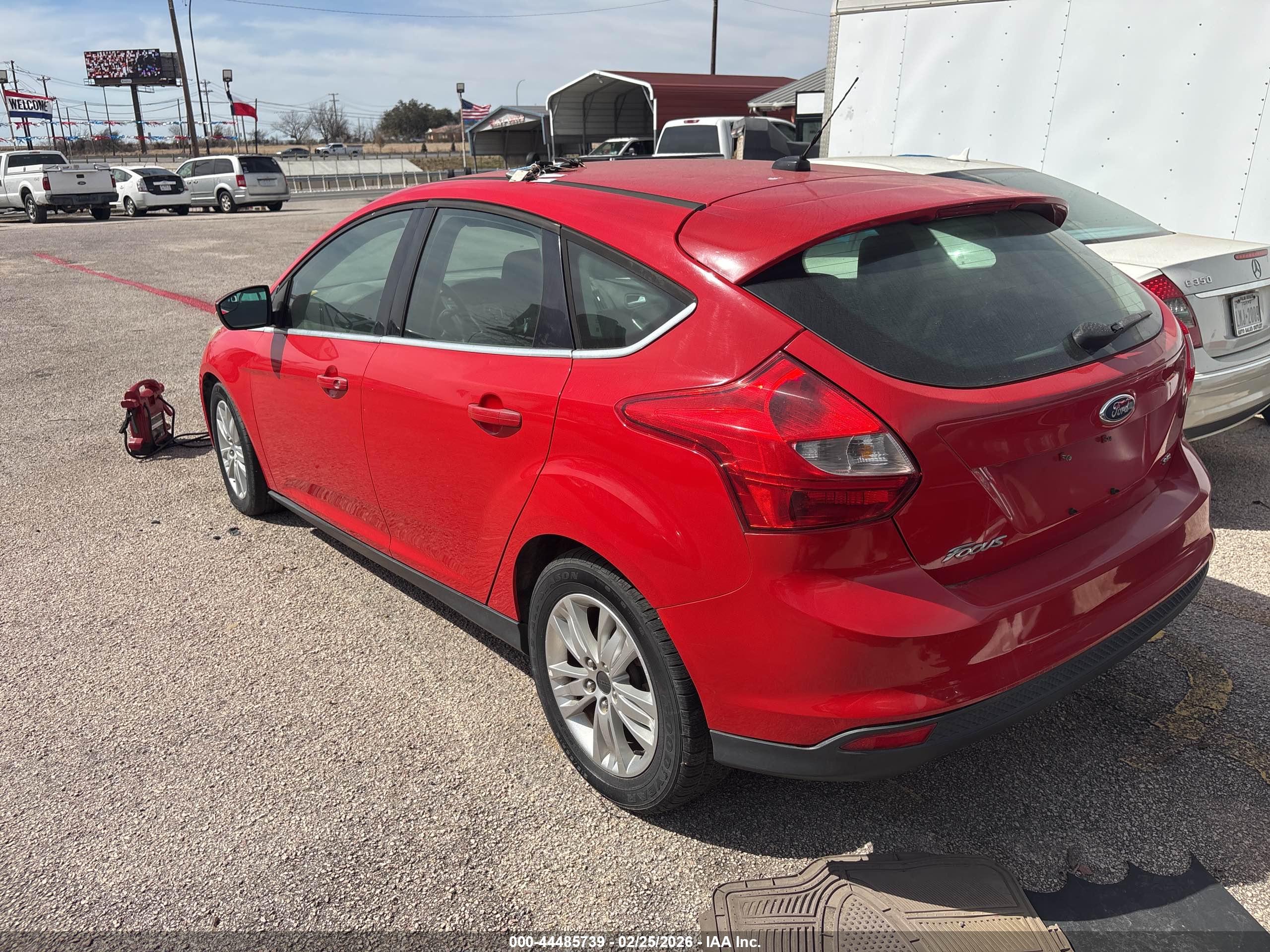 FORD FOCUS image 3